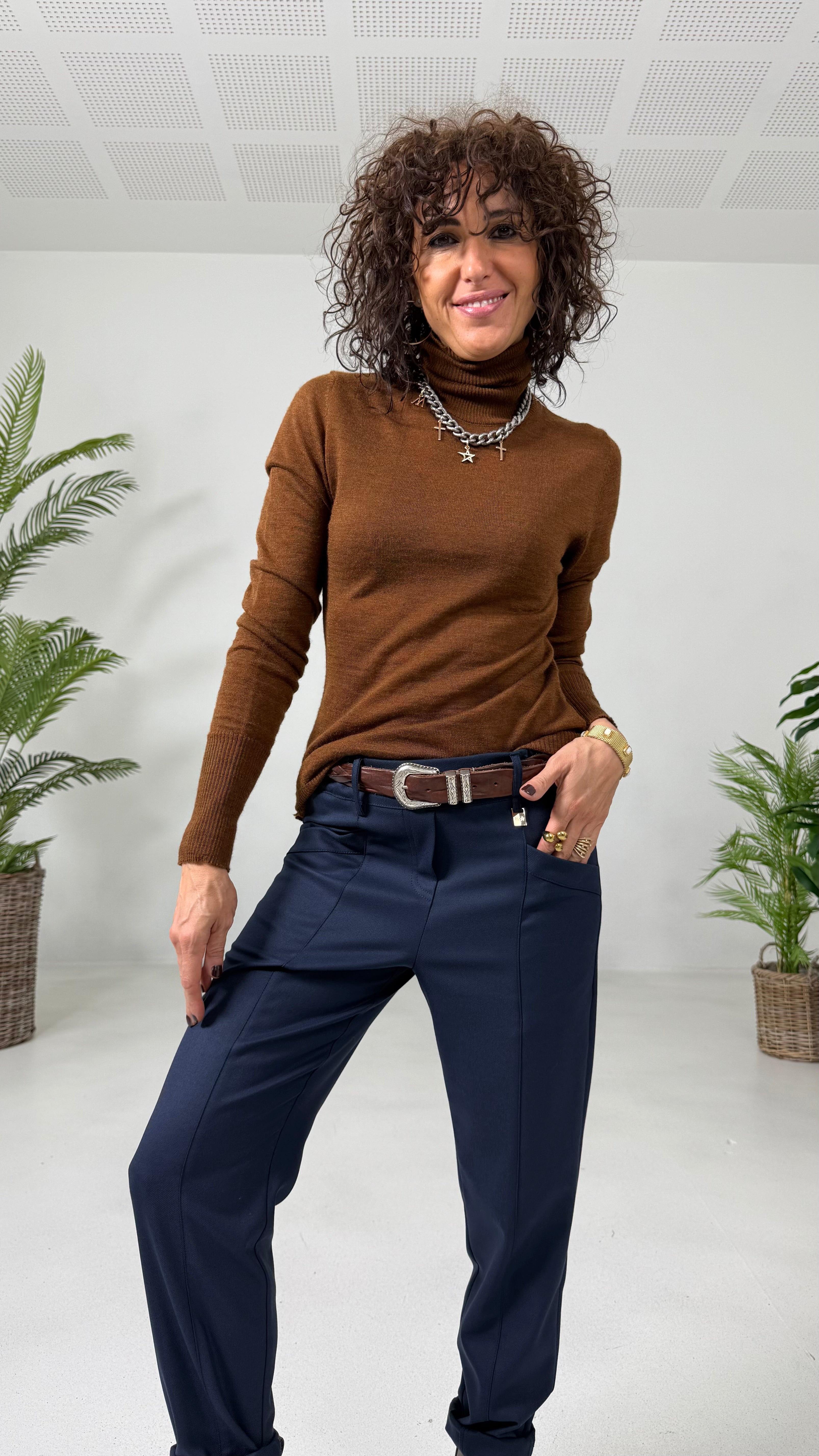 MAGLIA BASIC COLLO ALTO IN LANA VISCOSA