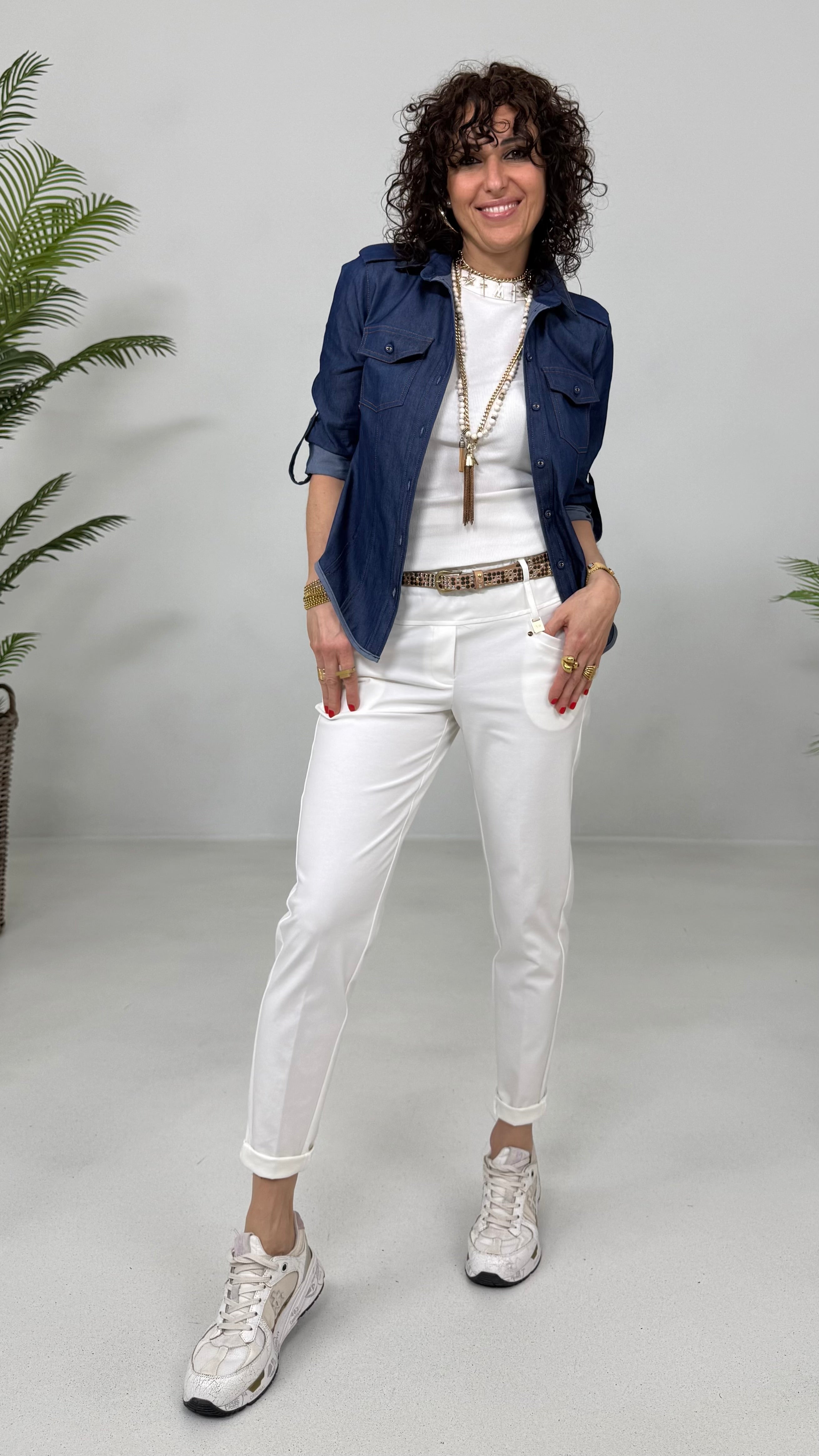 CAMICIA CON TASCHE IN JEANS ELASTICO