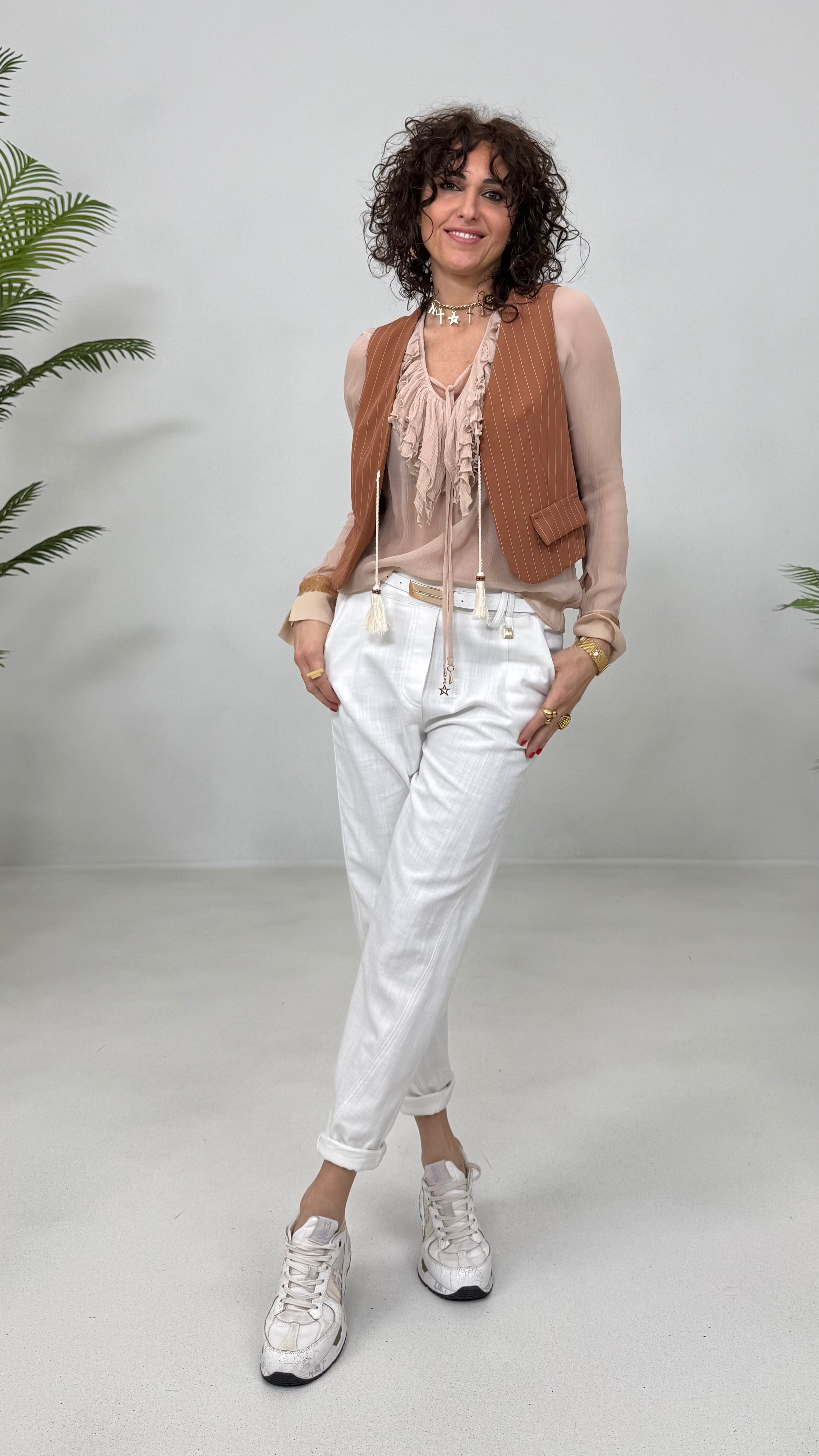 CAMICIA CON VOLANT DAVANTI IN CREPONNE VISCOSA