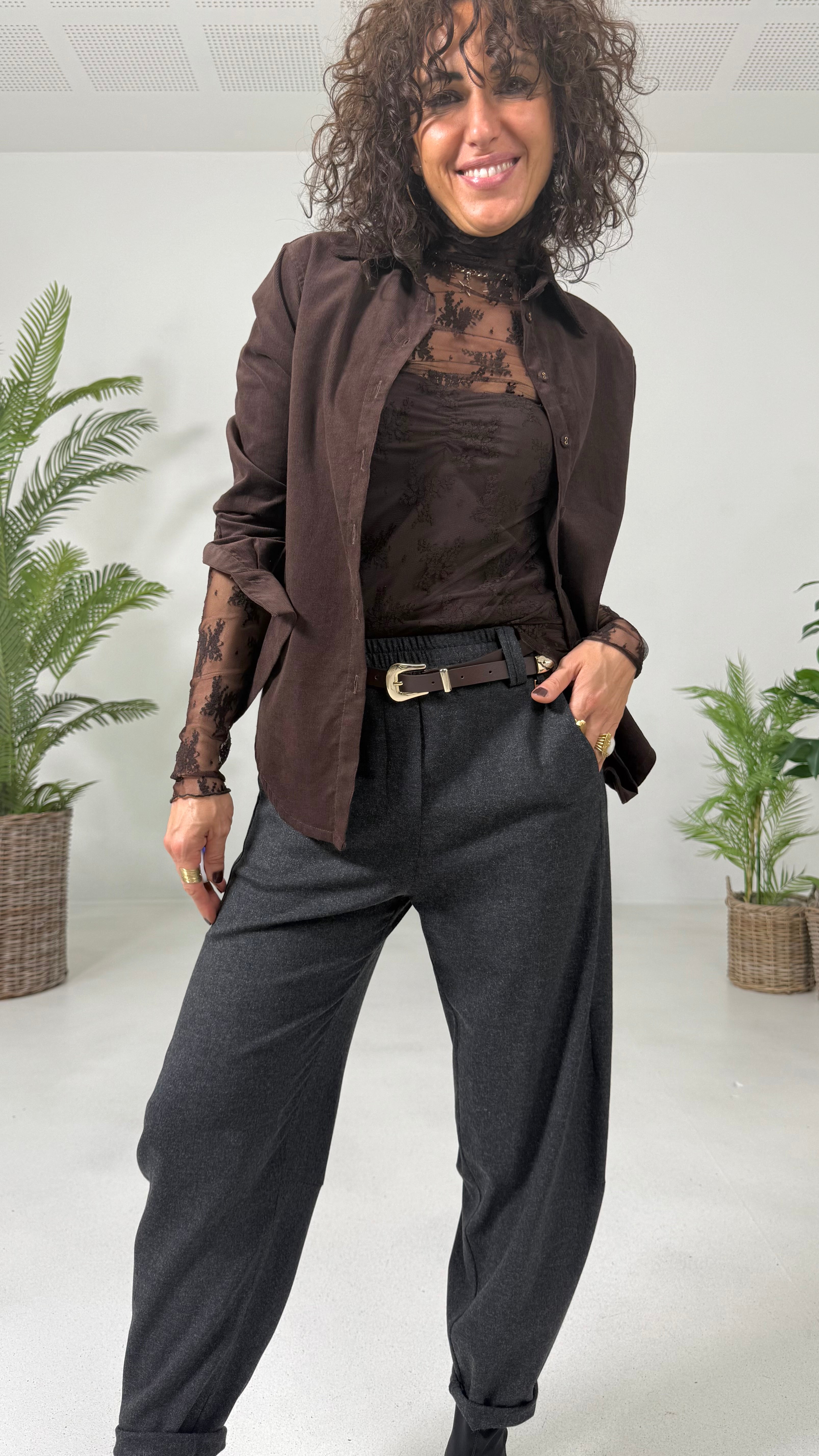 TWINSET CON LUPETTO IN PIZZO E TOP IN PUNTO MILANO LEGGERO