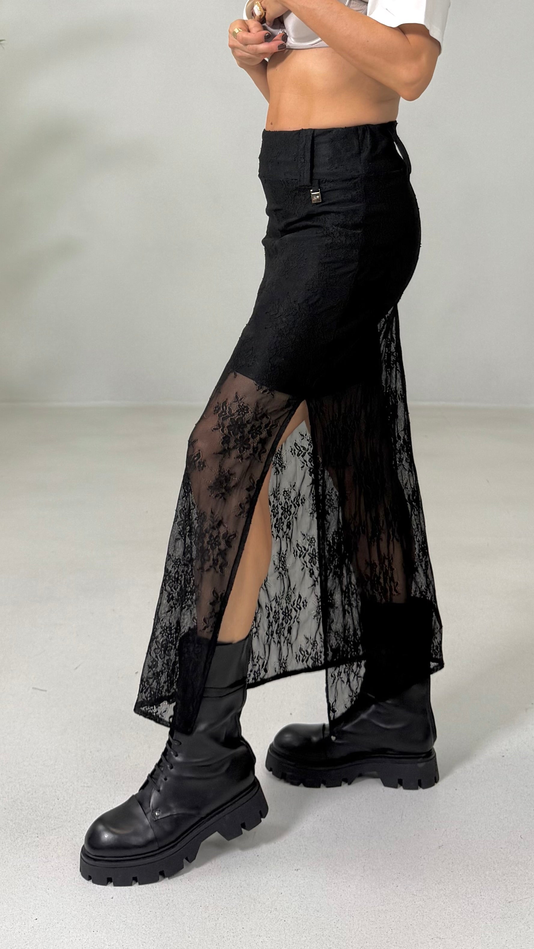 GONNA LUNGA IN PIZZO ELASTICIZZATO CON SOTTOGONNA