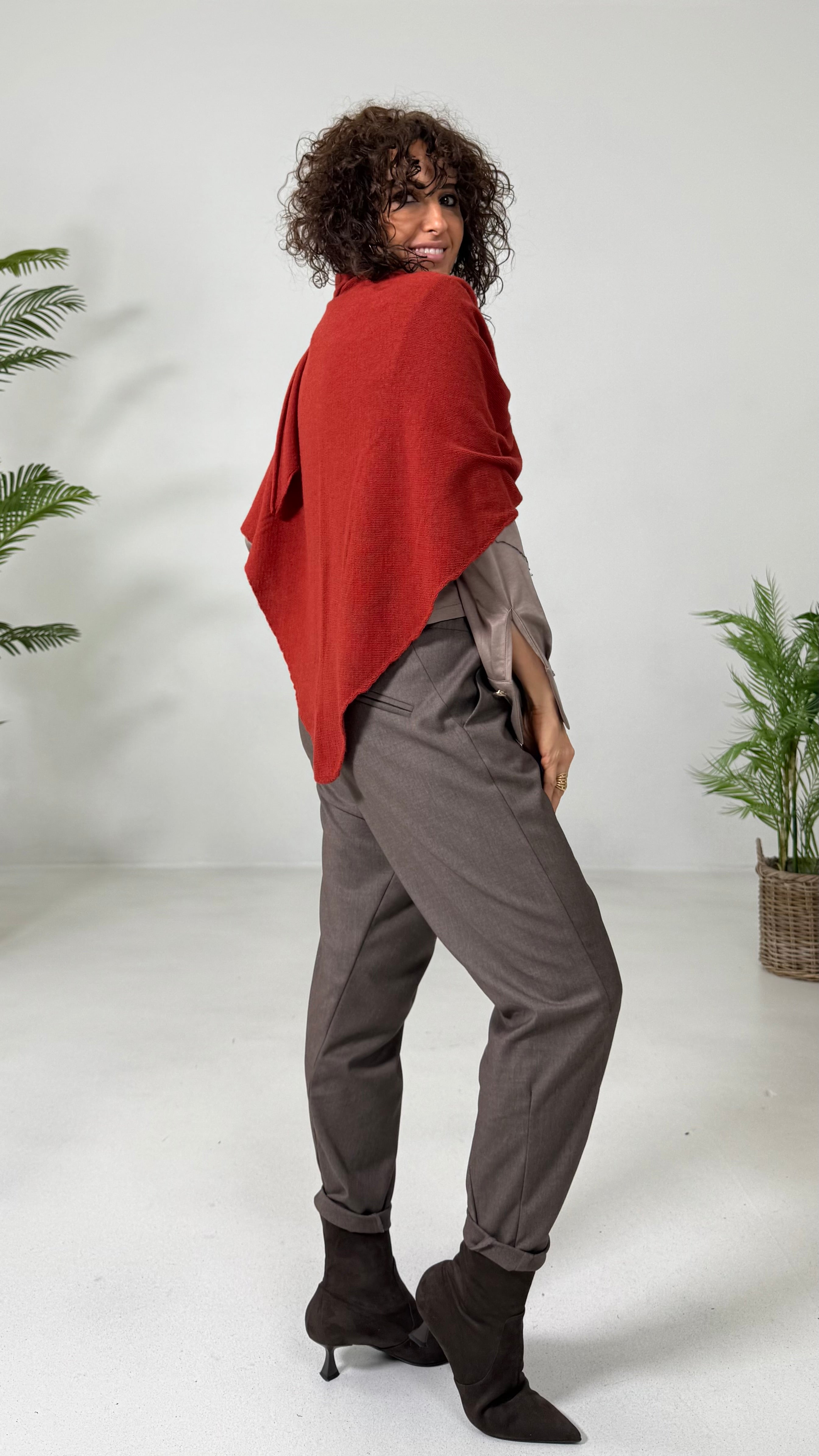 SCIARPA MANTELLA TRIANGOLARE IN MISTO CASHMERE