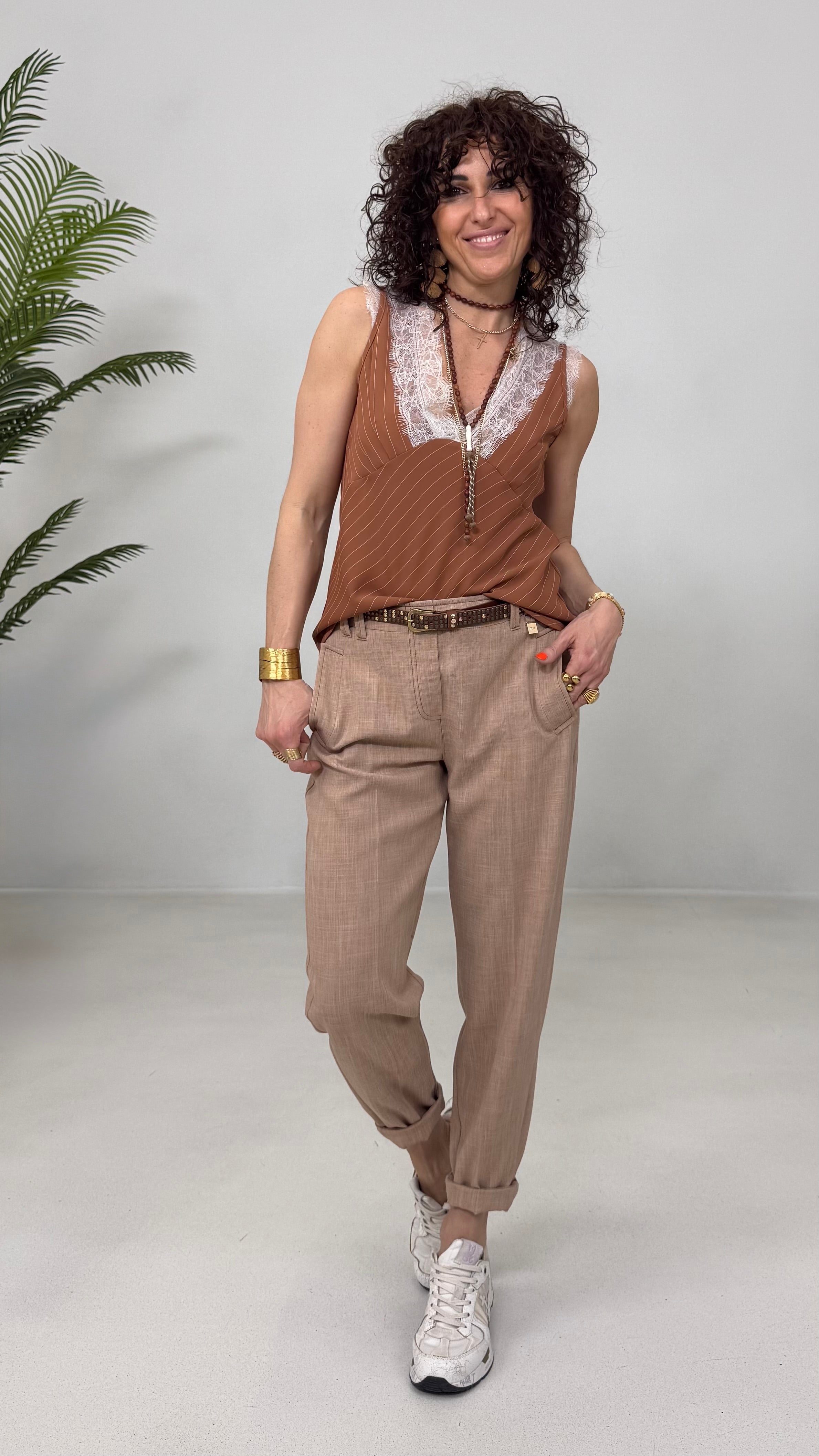 TOP GESSATO IN CADY FLUIDO CON PIZZO