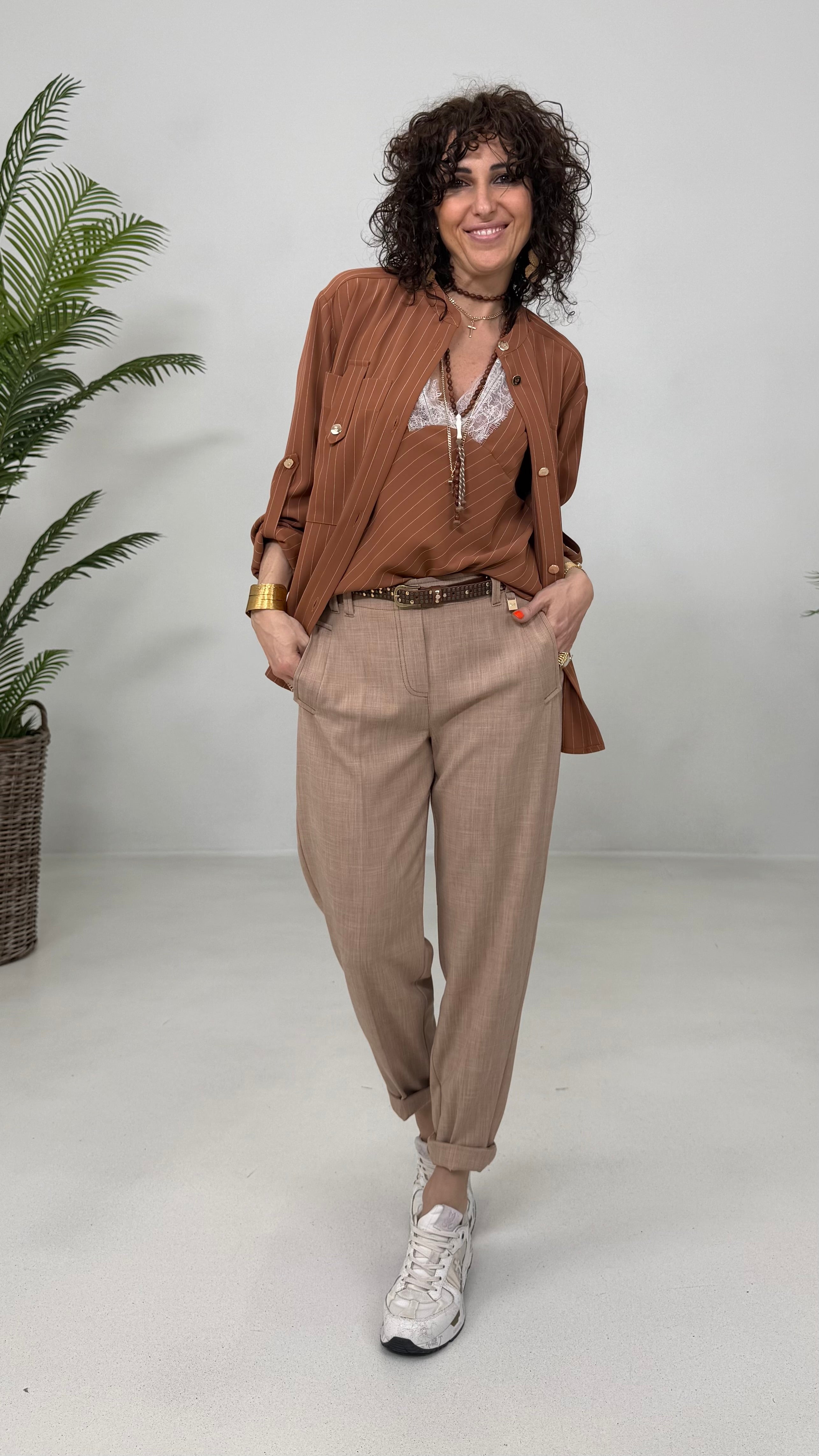 TOP GESSATO IN CADY FLUIDO CON PIZZO