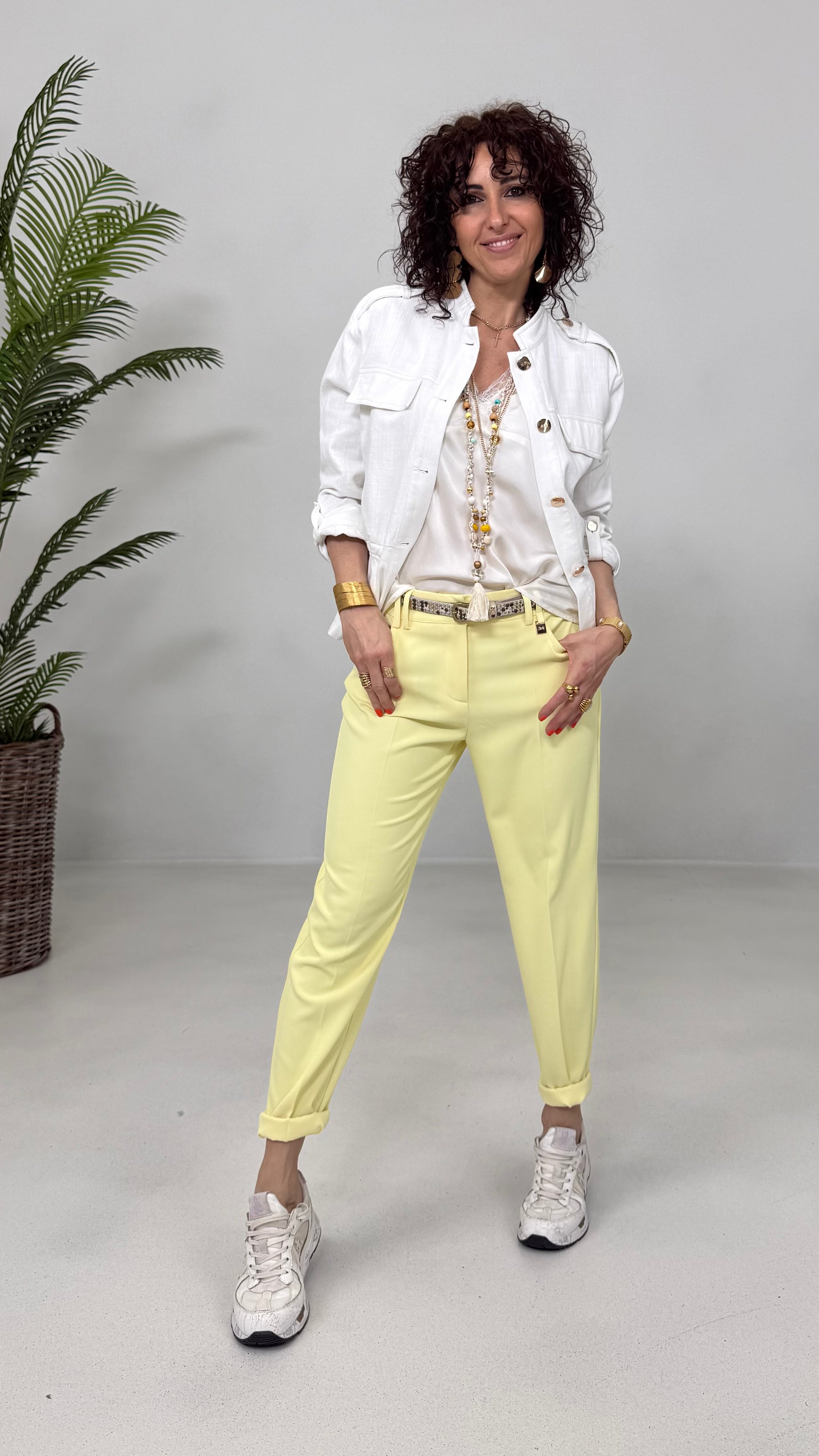 TOP RASO SPALLA LARGA PIZZO IN TONO