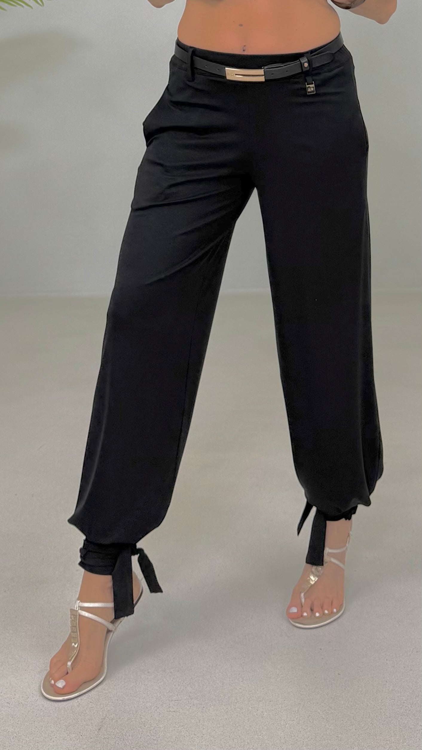PANTALONE LACCI AL FONDO IN JERSEY LYOCELL ELASTICO