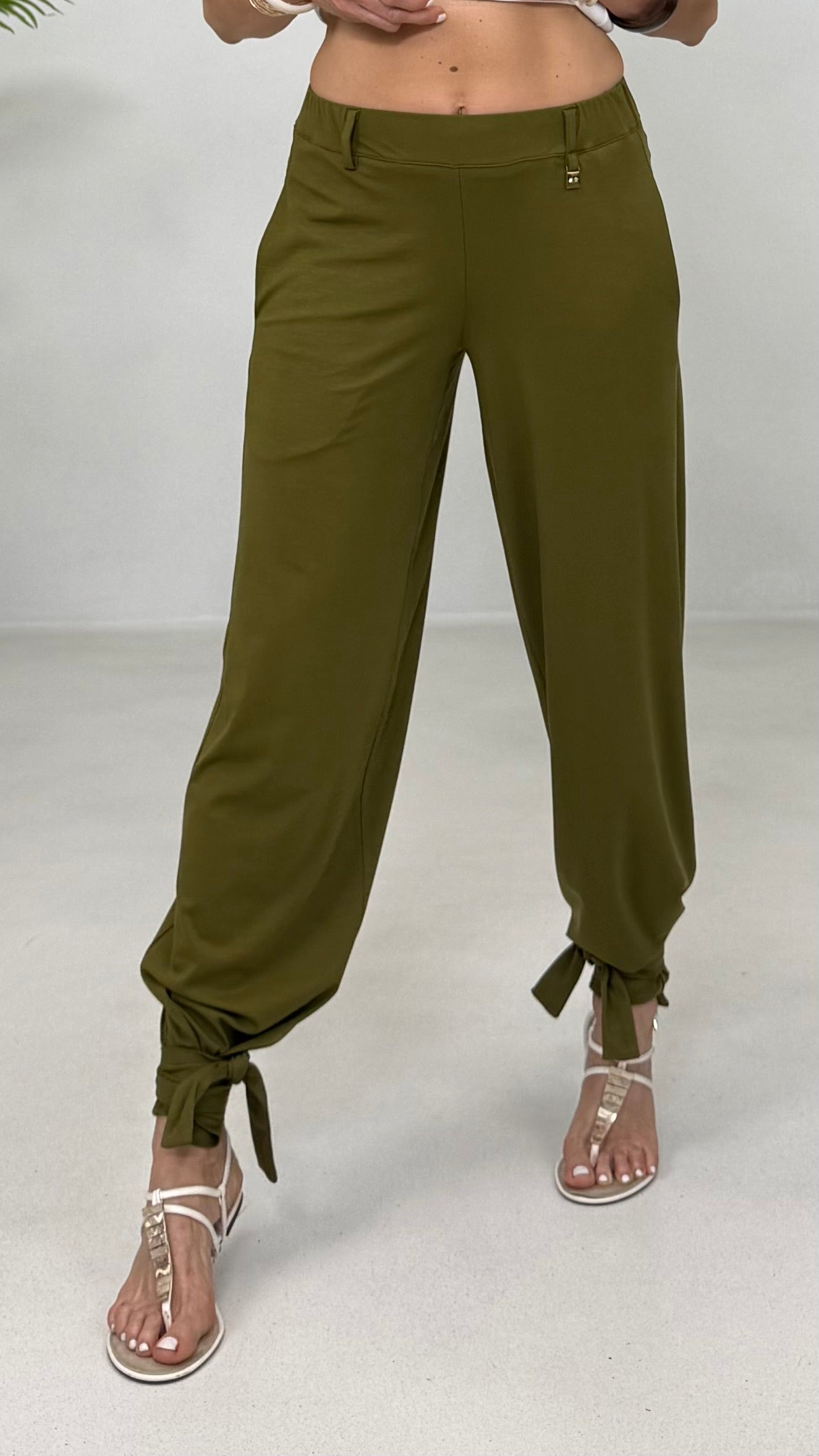 PANTALONE LACCI AL FONDO IN JERSEY LYOCELL ELASTICO