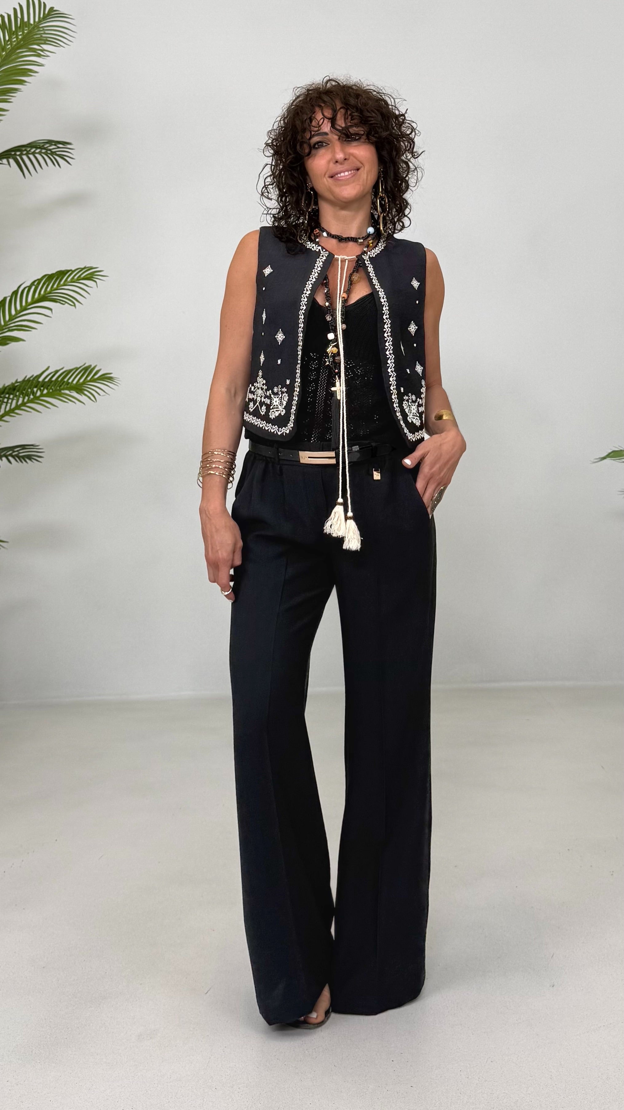 GILET IN VISCOSA CRASH CON RICAMI