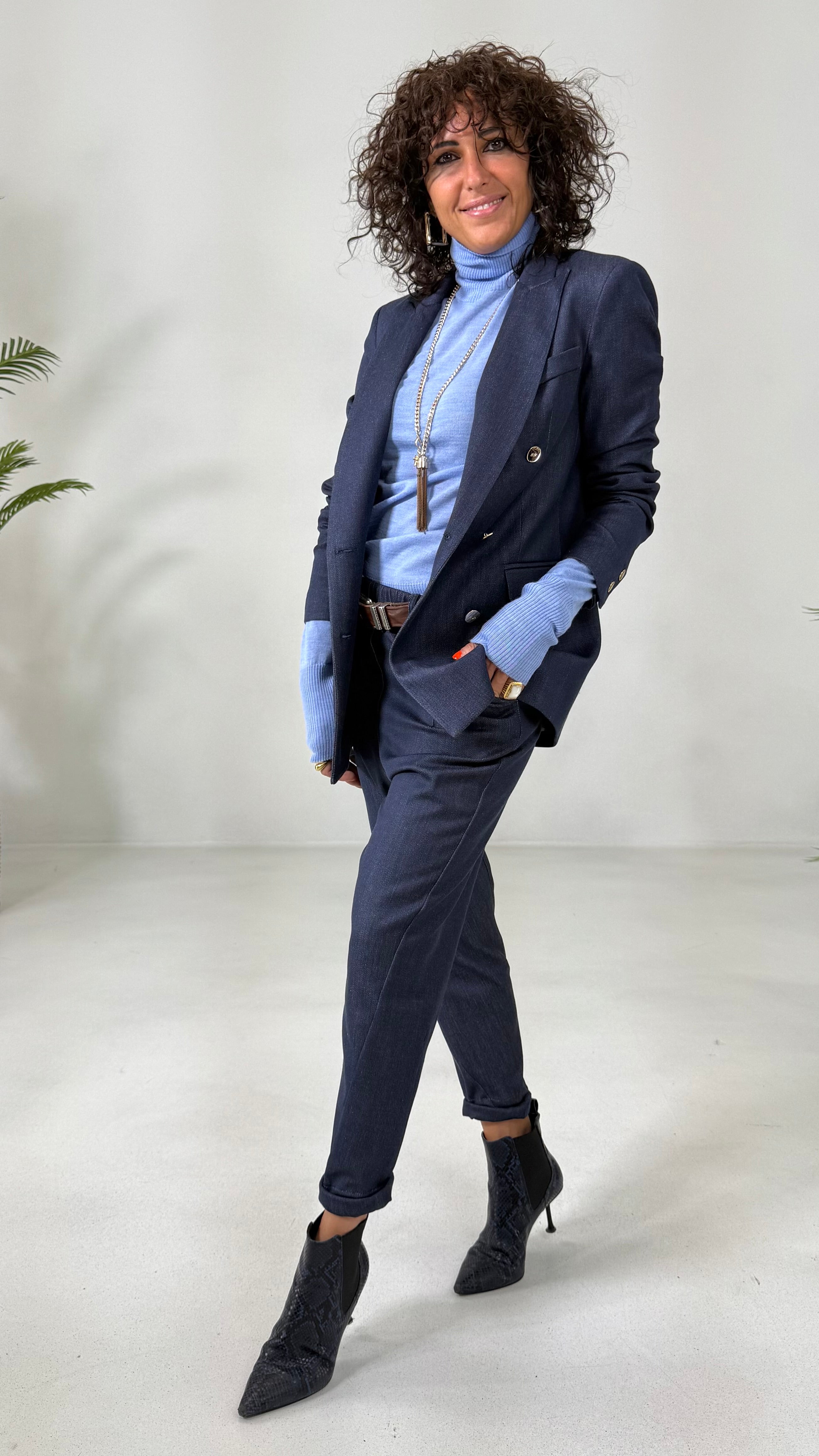 MAGLIA BASIC COLLO ALTO IN LANA VISCOSA