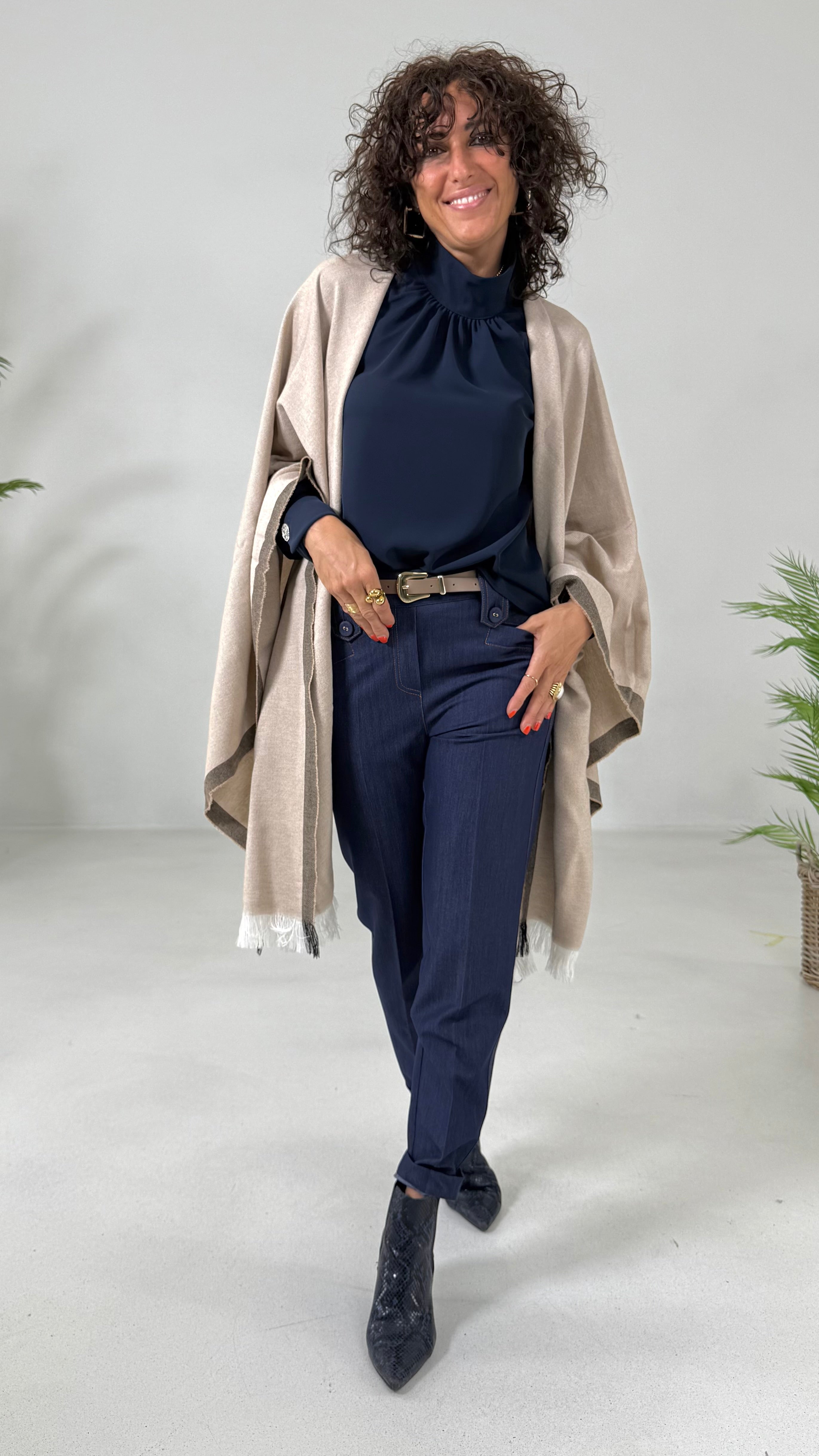 CAMICIA IN CADY FLUIDO COLLO ALTO CON ARRICCIO