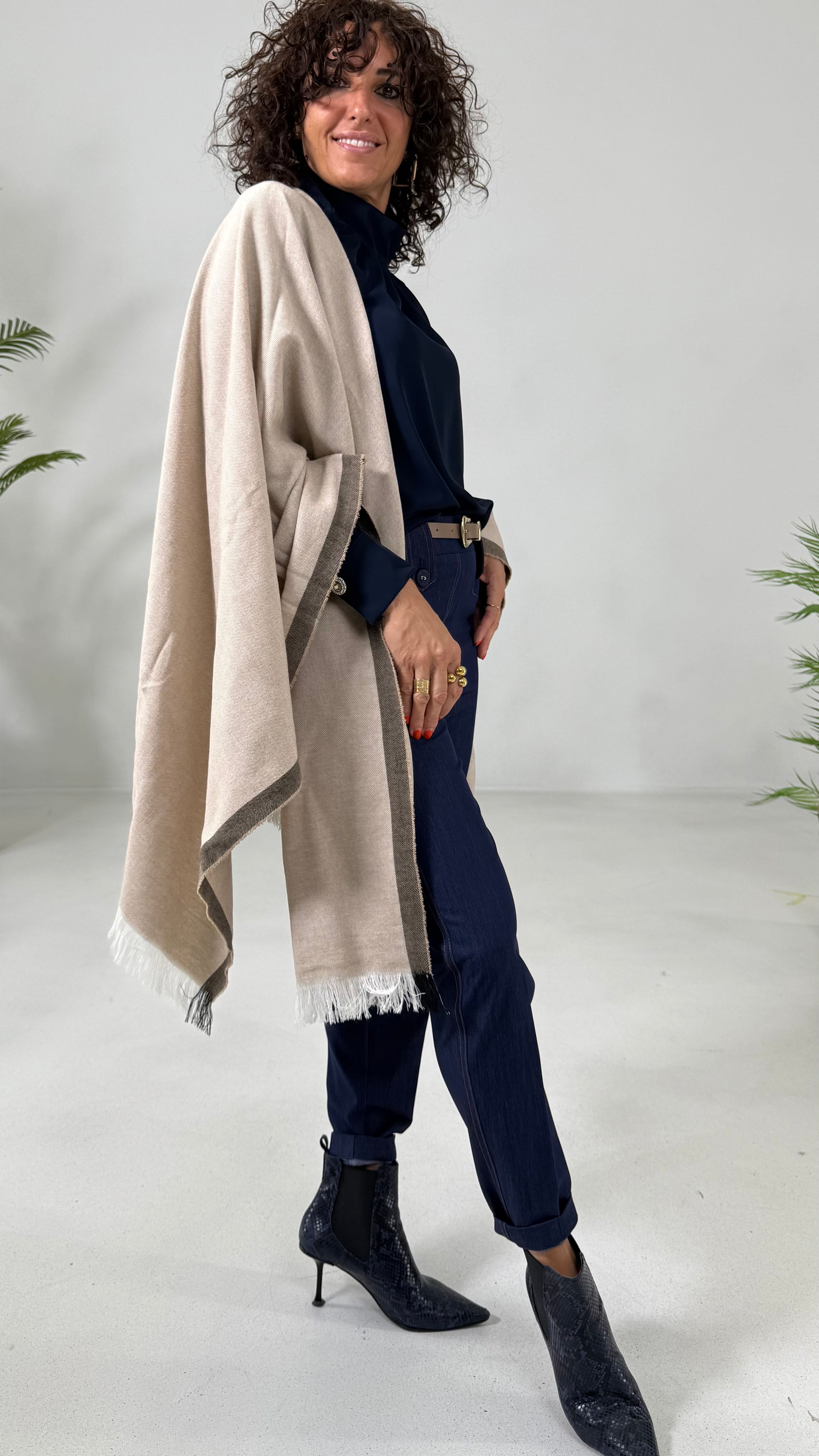 CAMICIA IN CADY FLUIDO COLLO ALTO CON ARRICCIO