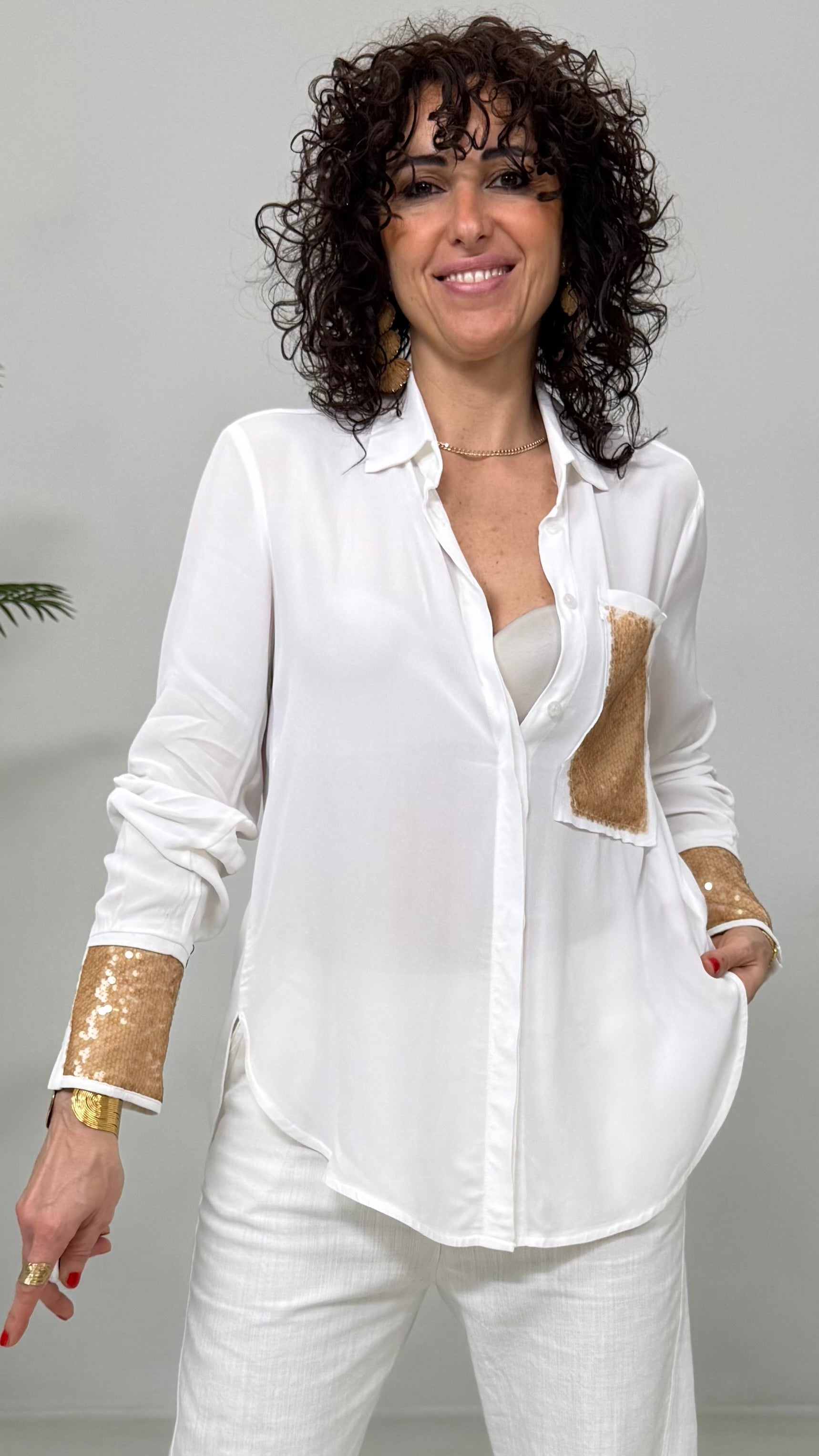 CAMICIA IN GEORGETTE VISCOSA CON DETTAGLI PAILLETTES