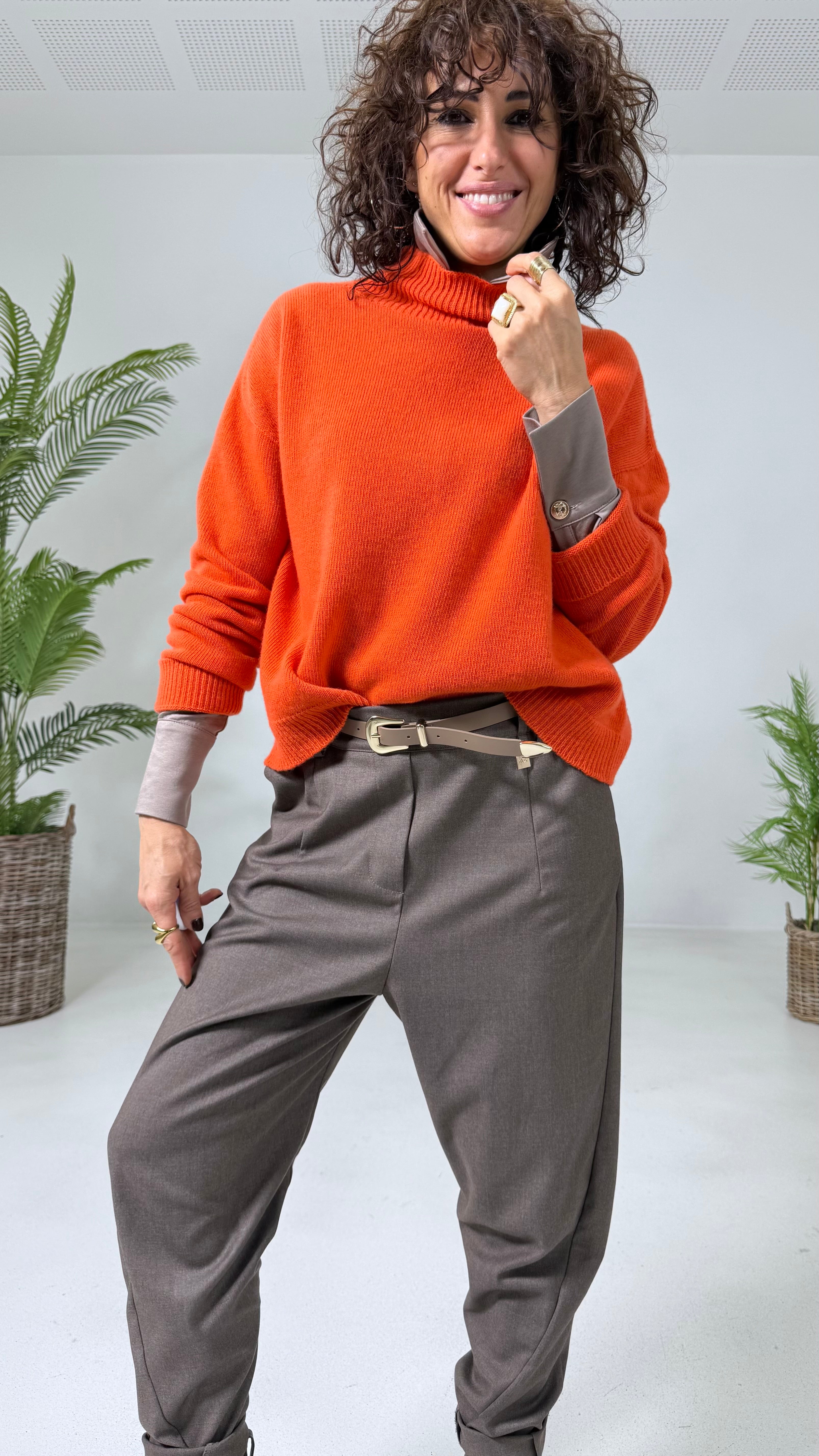 LUPETTO RETTANGOLARE IN LANA CARDATA