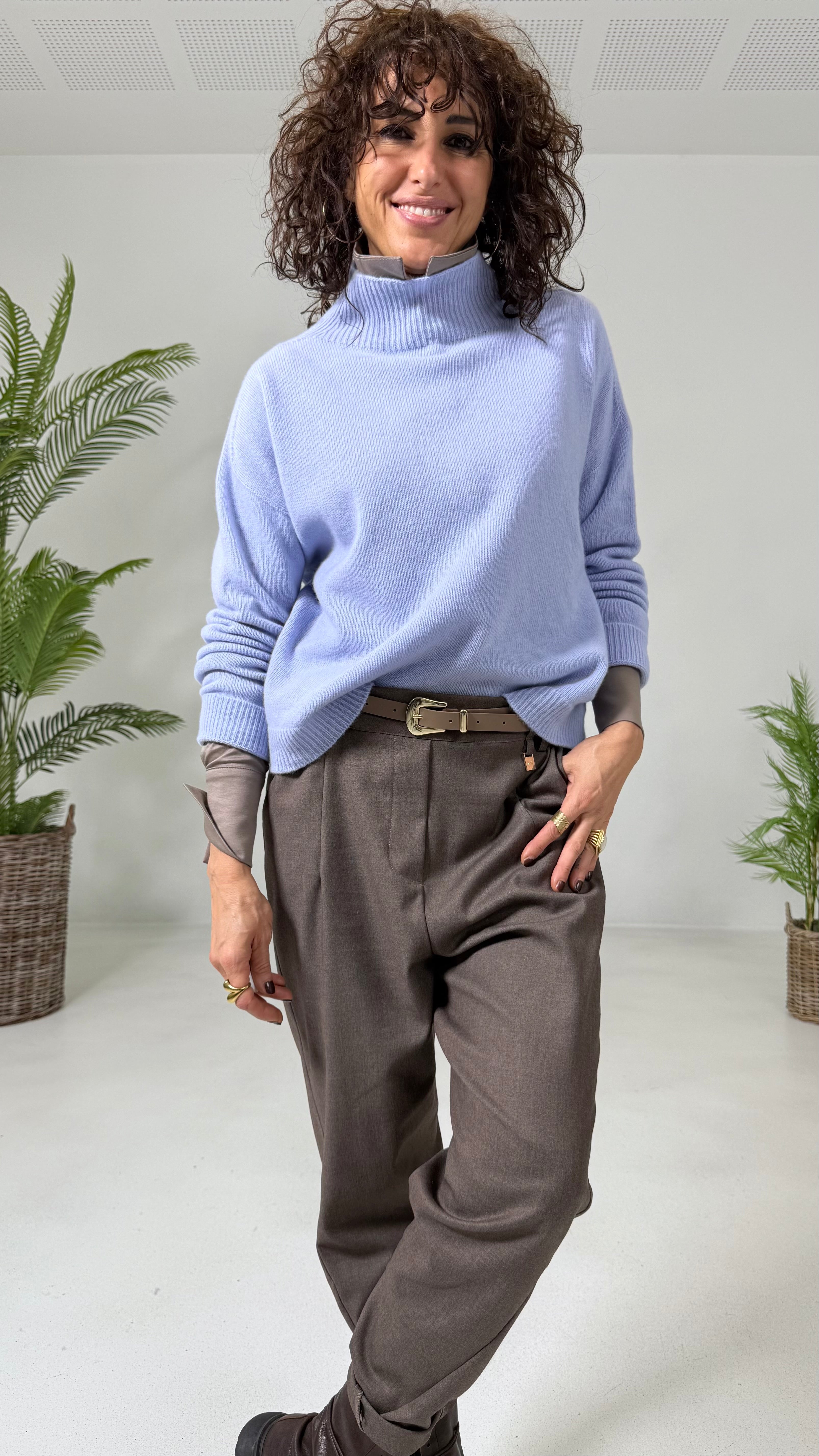 LUPETTO RETTANGOLARE IN LANA CARDATA