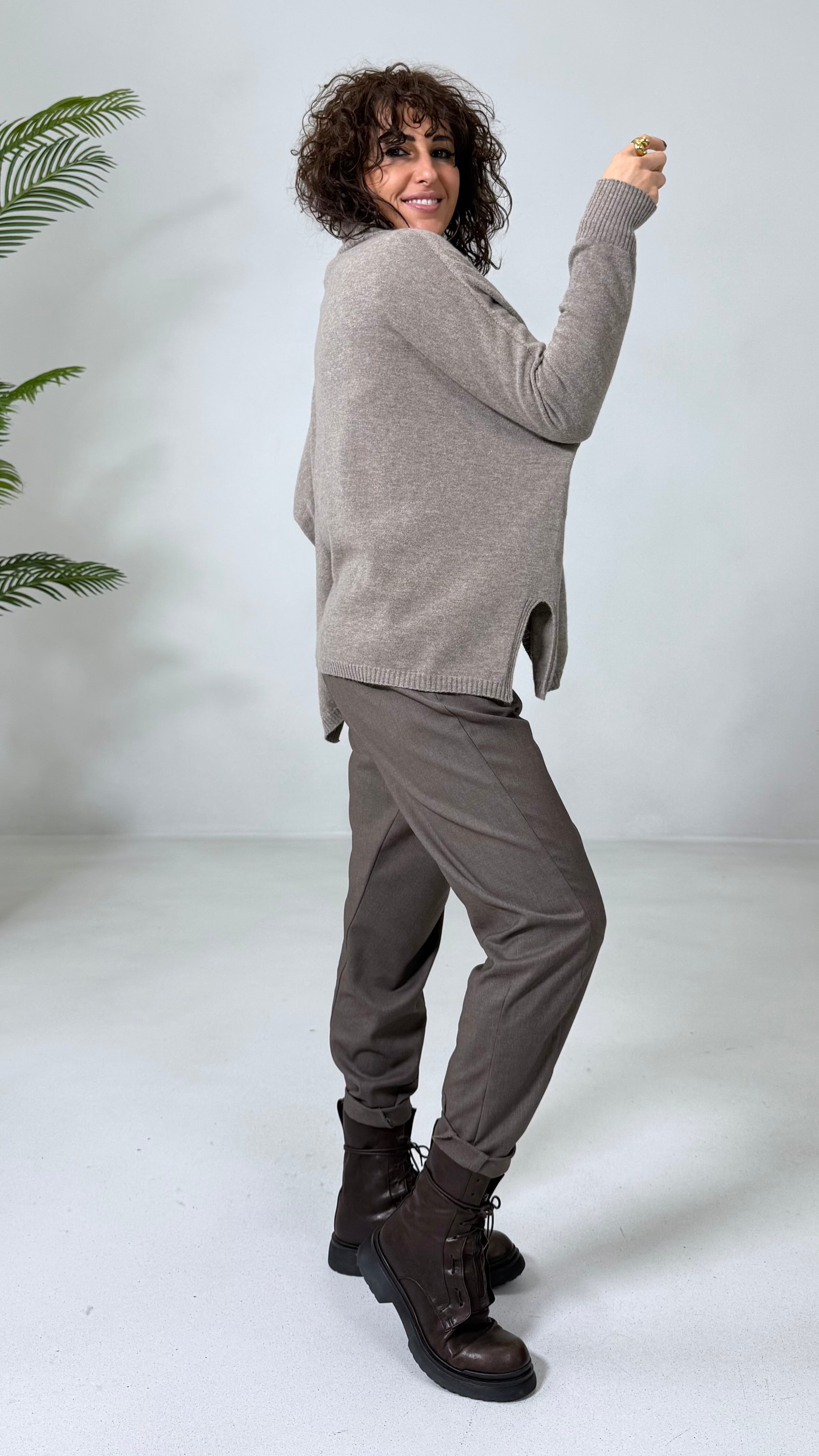 MAGLIA AMPIA IN MISTO CASHMERE CON COLLO ALTO