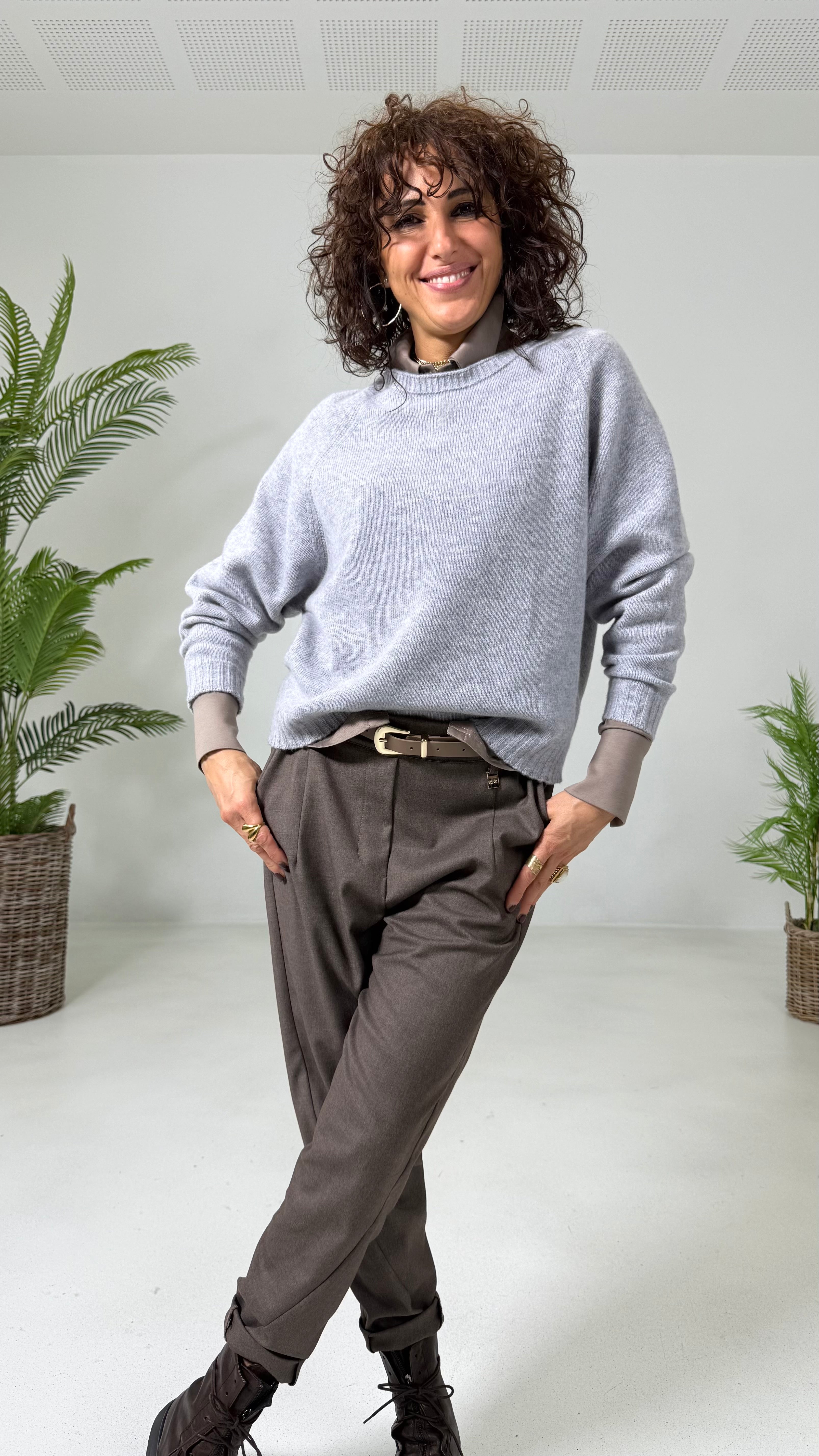 MAGLIONE RETTANGOLARE CON MANICA RAGLAN IN LANA CARDATA