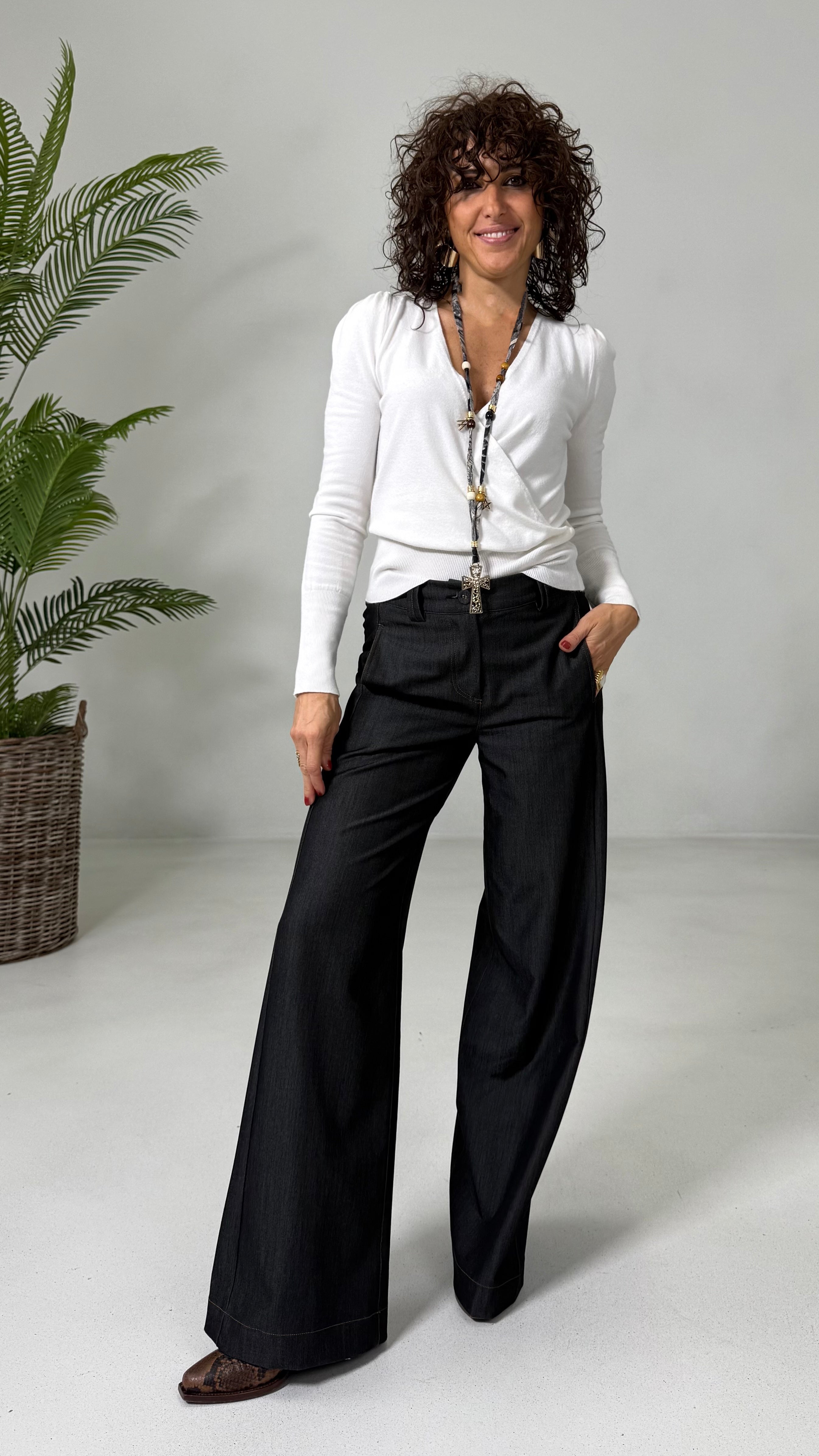 COLLANA IN FANTASIA CON PIETRE E PERLINE