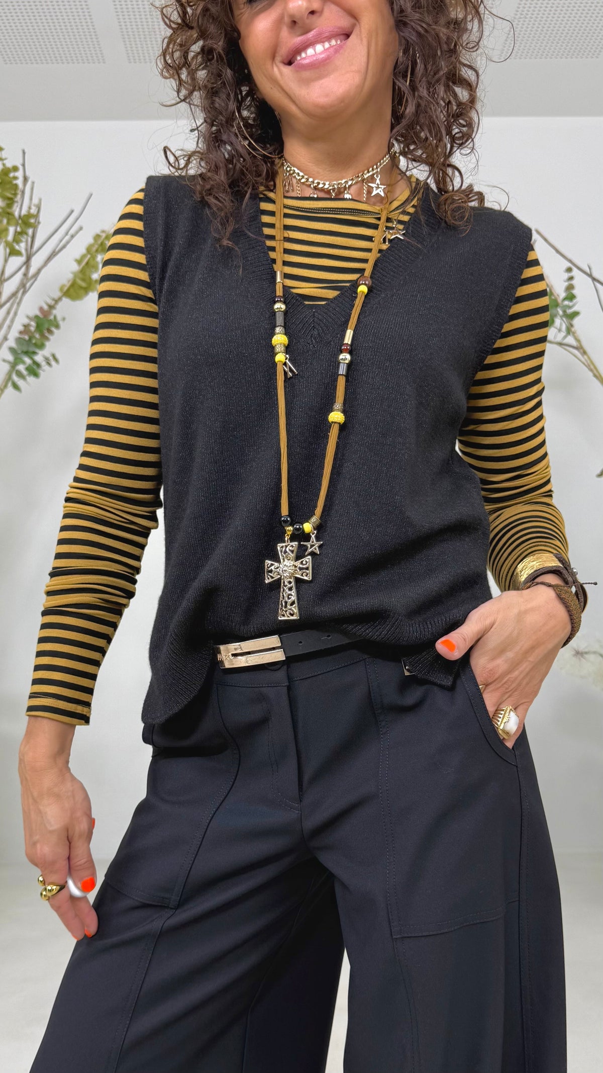 GILET MAGLIA SCOLLO A V IN CALDA VISCOSA