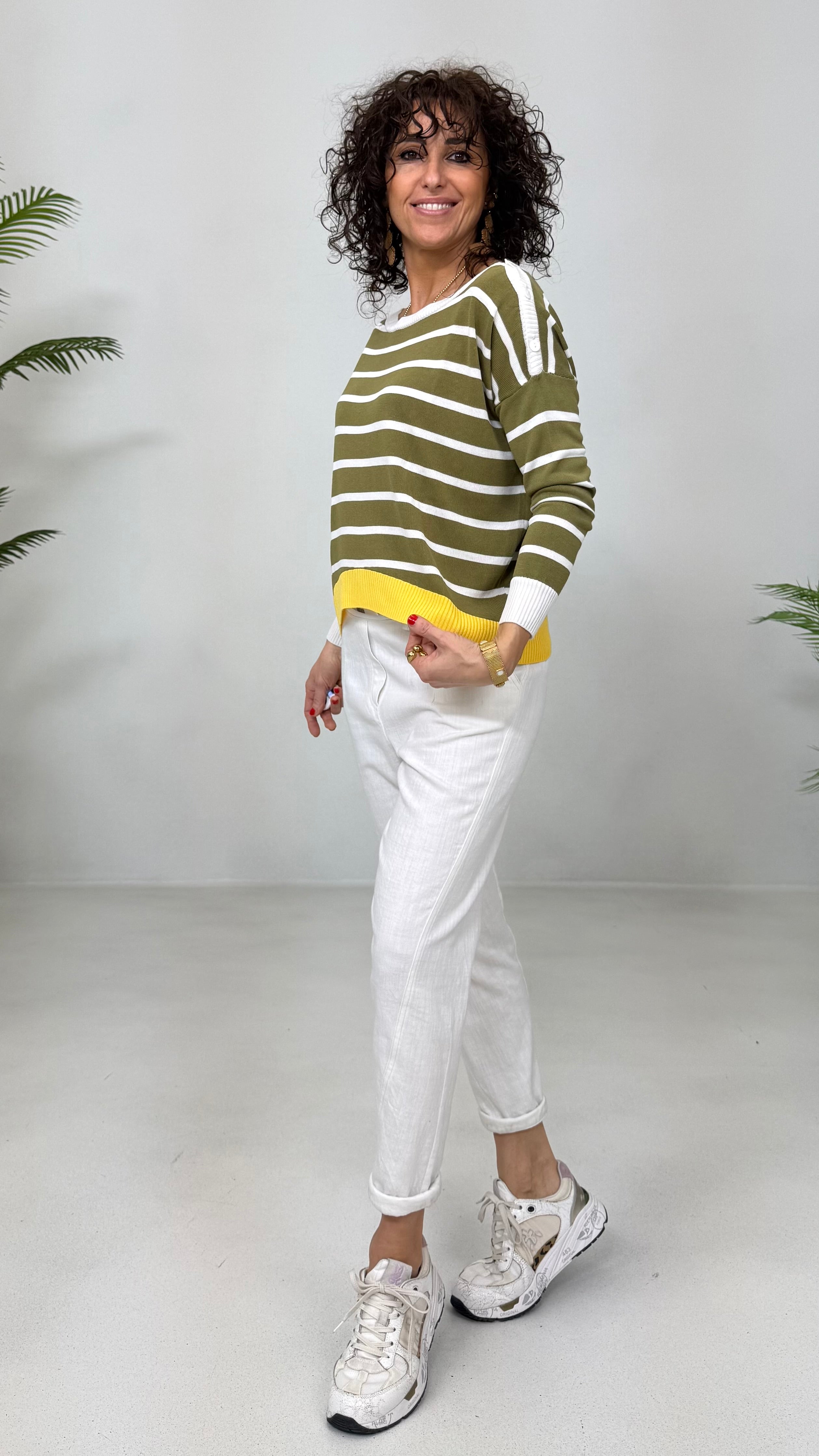 MAGLIA IN VISCOSA CON BORDO GIALLO