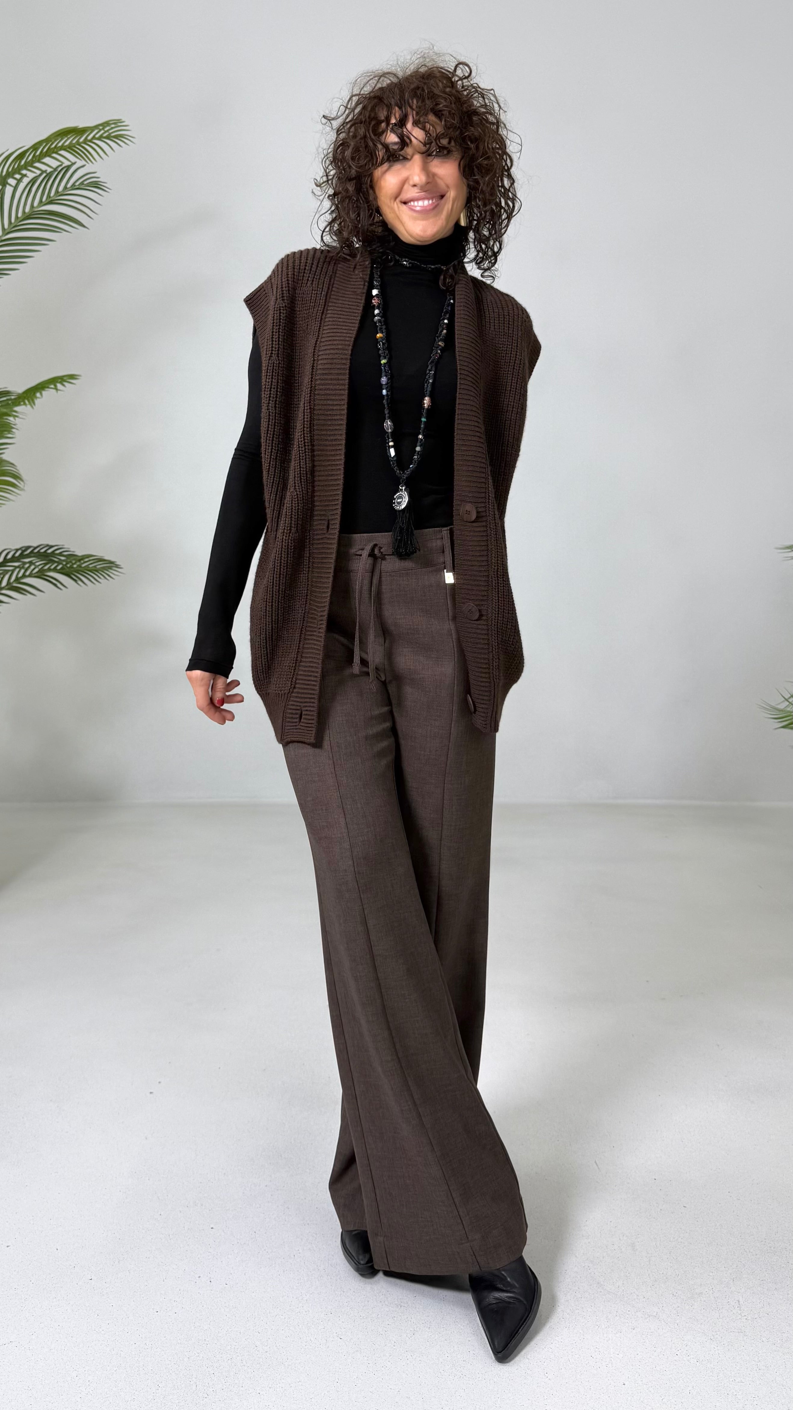 MAGLIA BASIC COLLO ALTO IN CALDA VISCOSA