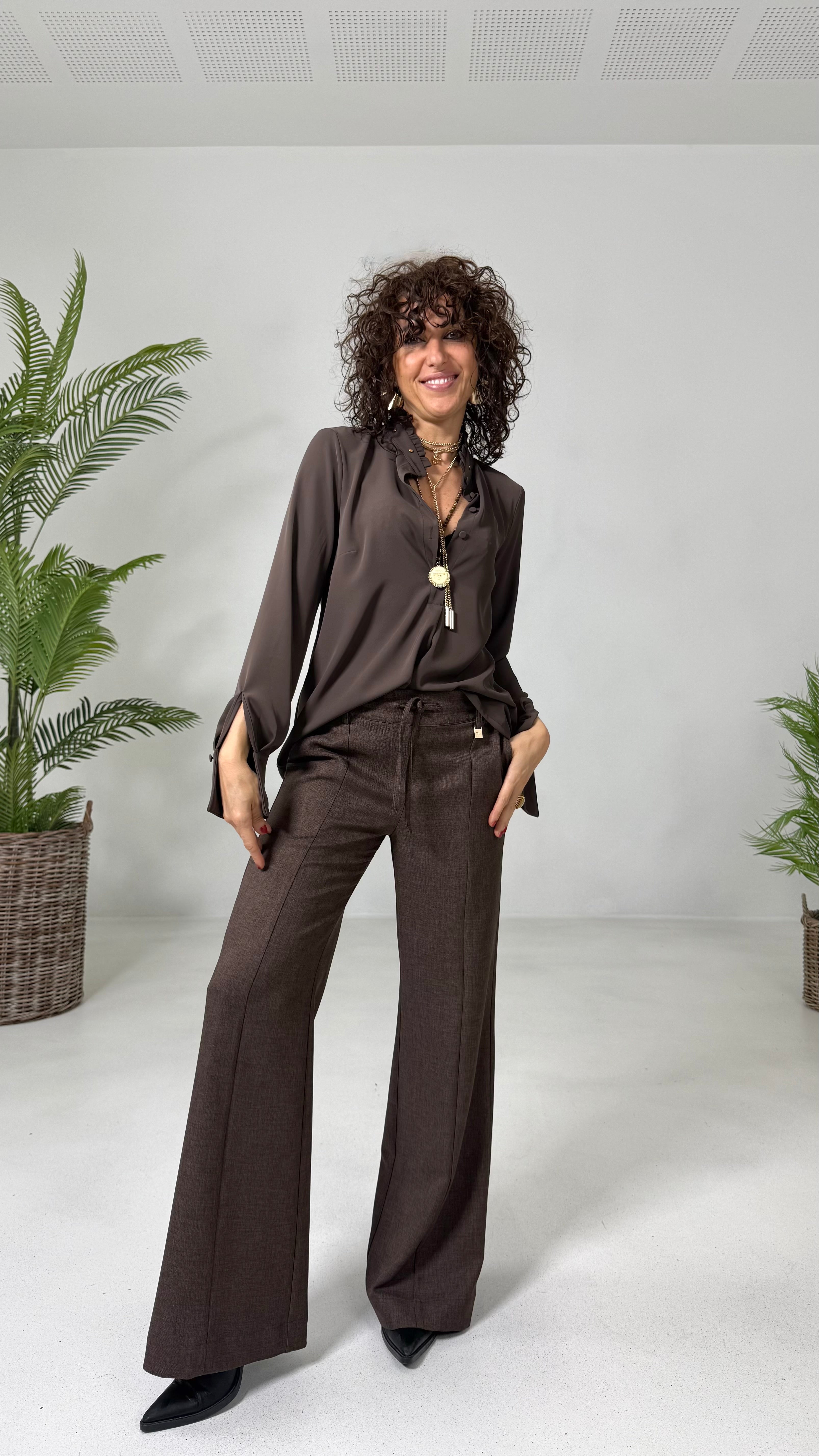 CAMICIA IN CADY FLUIDO CON BORCHIE COLLO