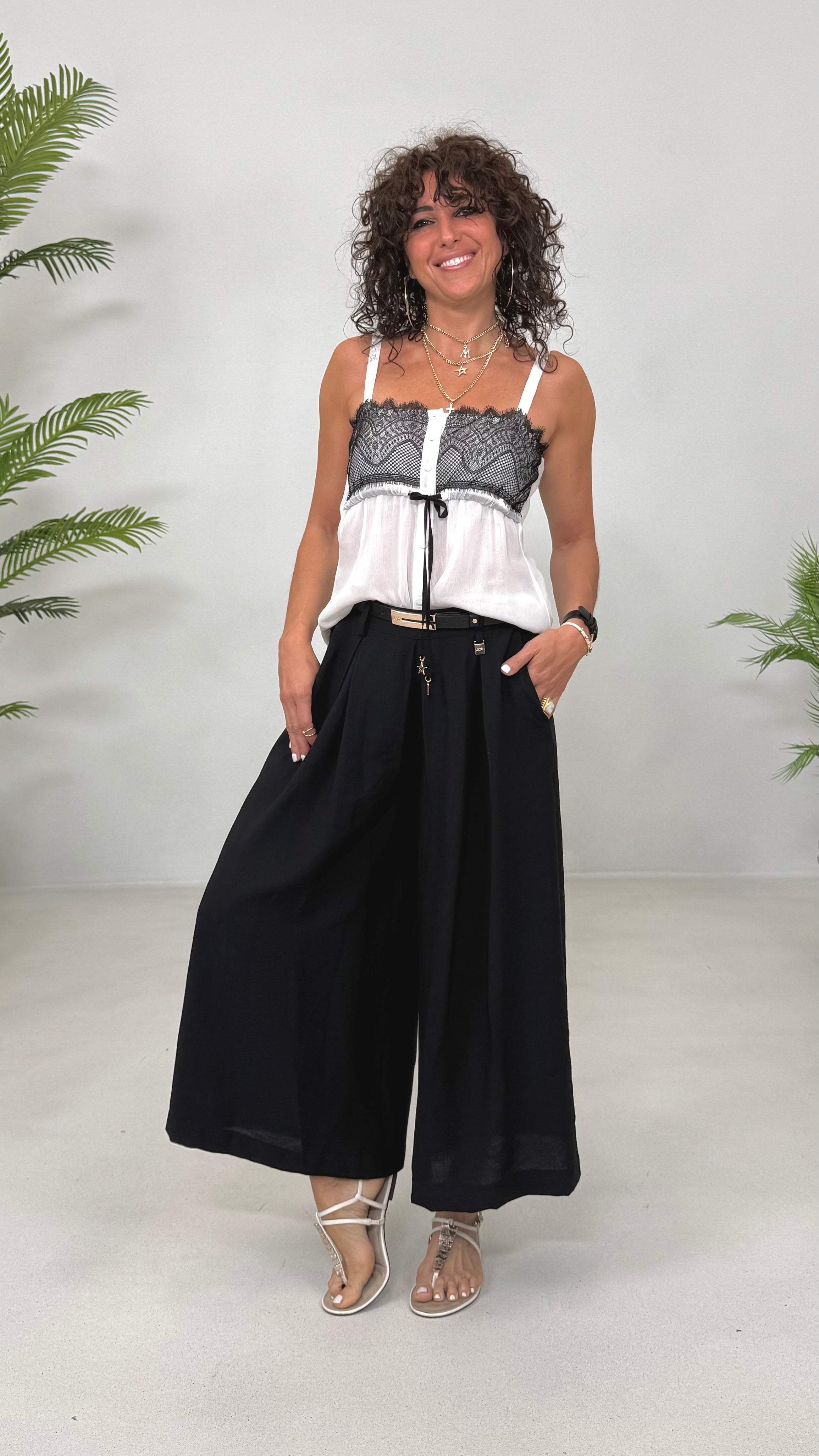 TOP COPPE IN PIZZO CON NAPPINE