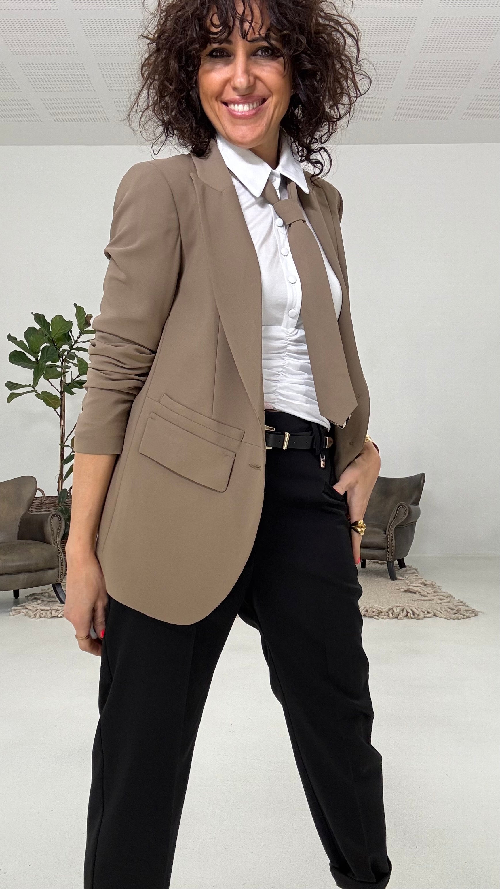 817 P25 NERO BAGGY BASIC IN TESSUTO FLUIDO CONFORT