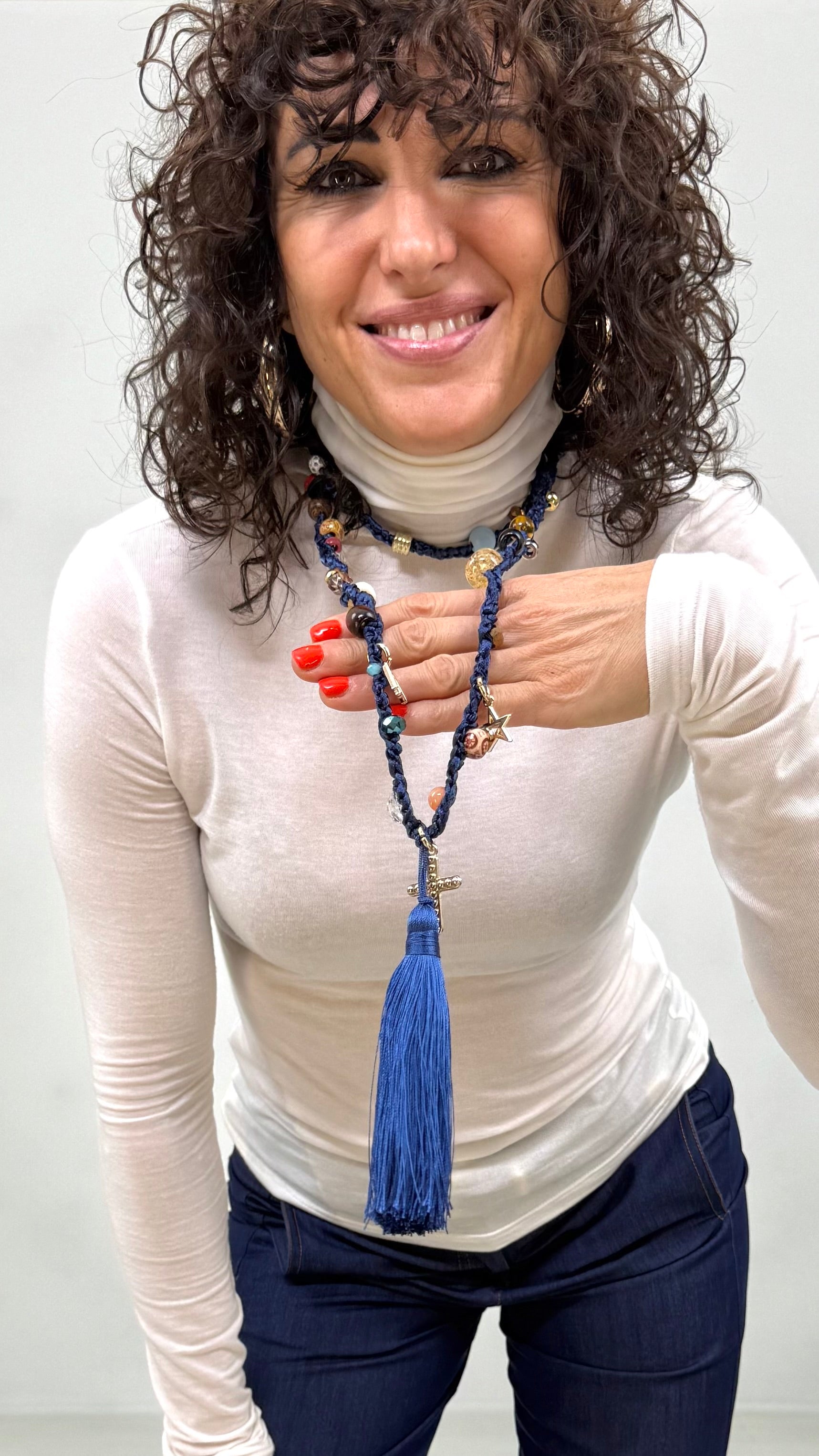 COLLANA UNCINETTO CON PIETRE E NAPPA