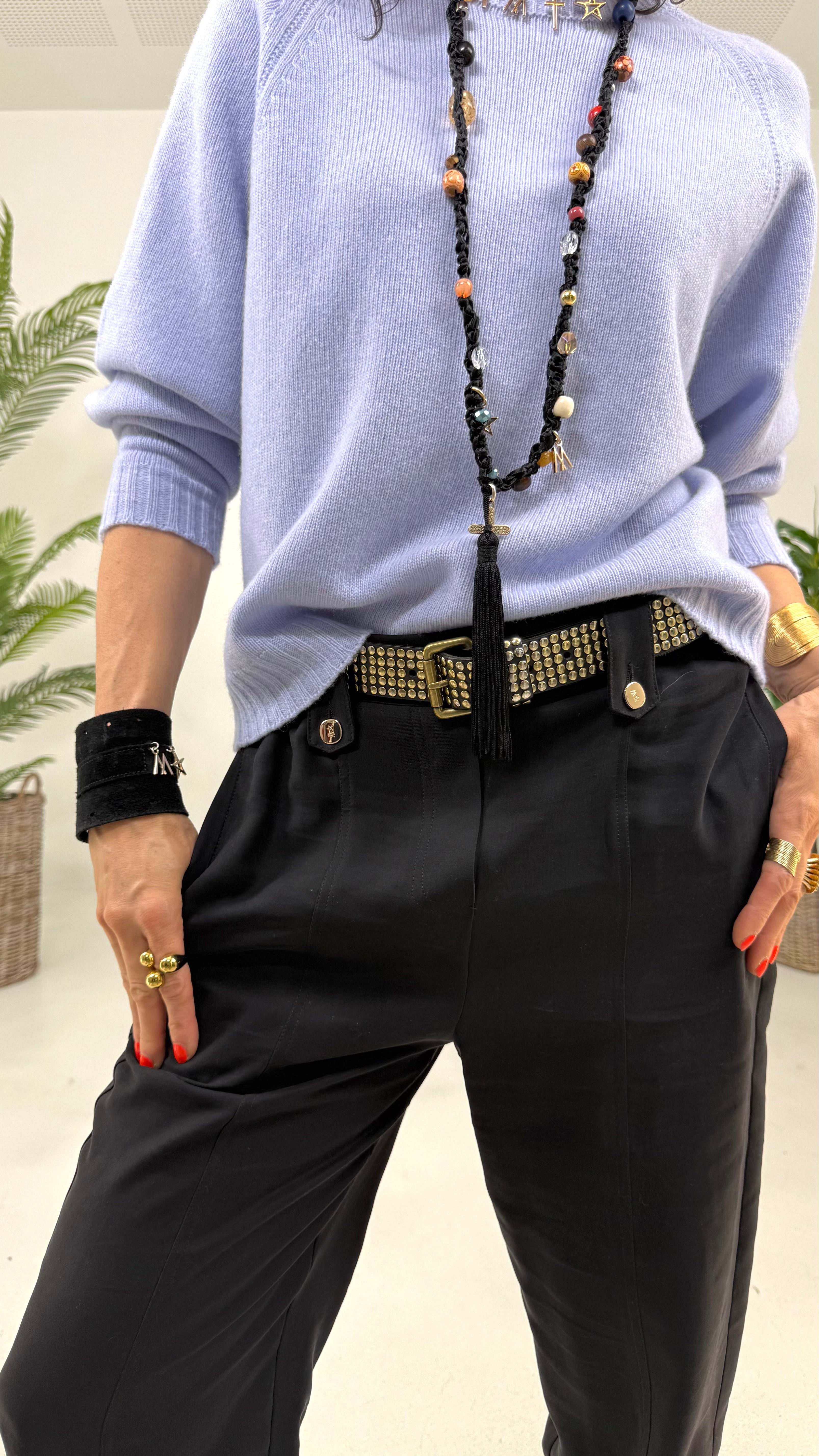 COLLANA UNCINETTO CON PIETRE E NAPPA