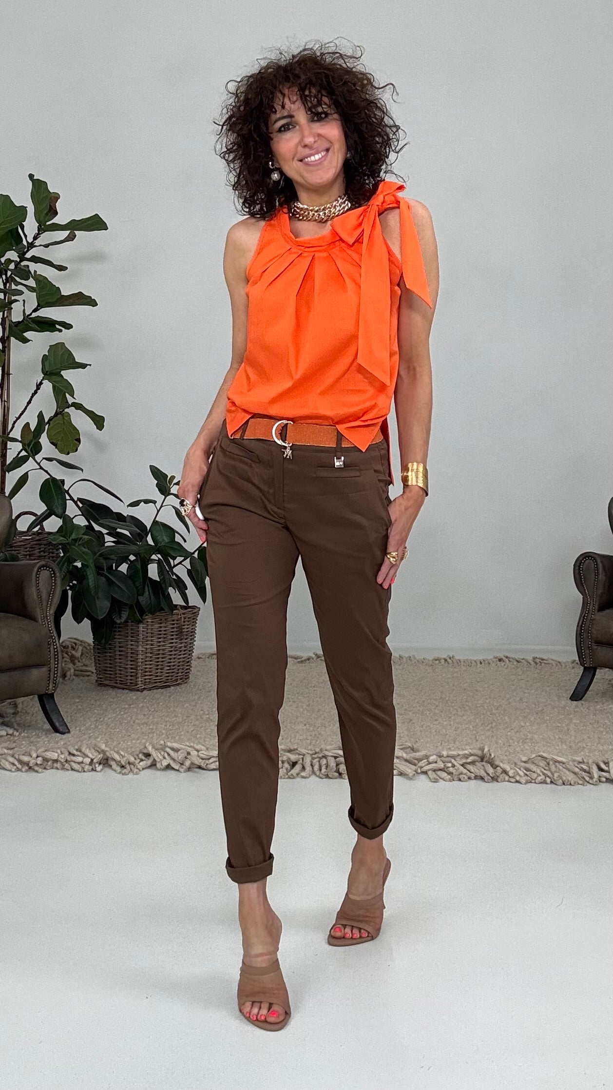 709 P25 ARANCIO TOP COLLO CIAMBELLA CON FIOCCO IN PELLE D UOVO