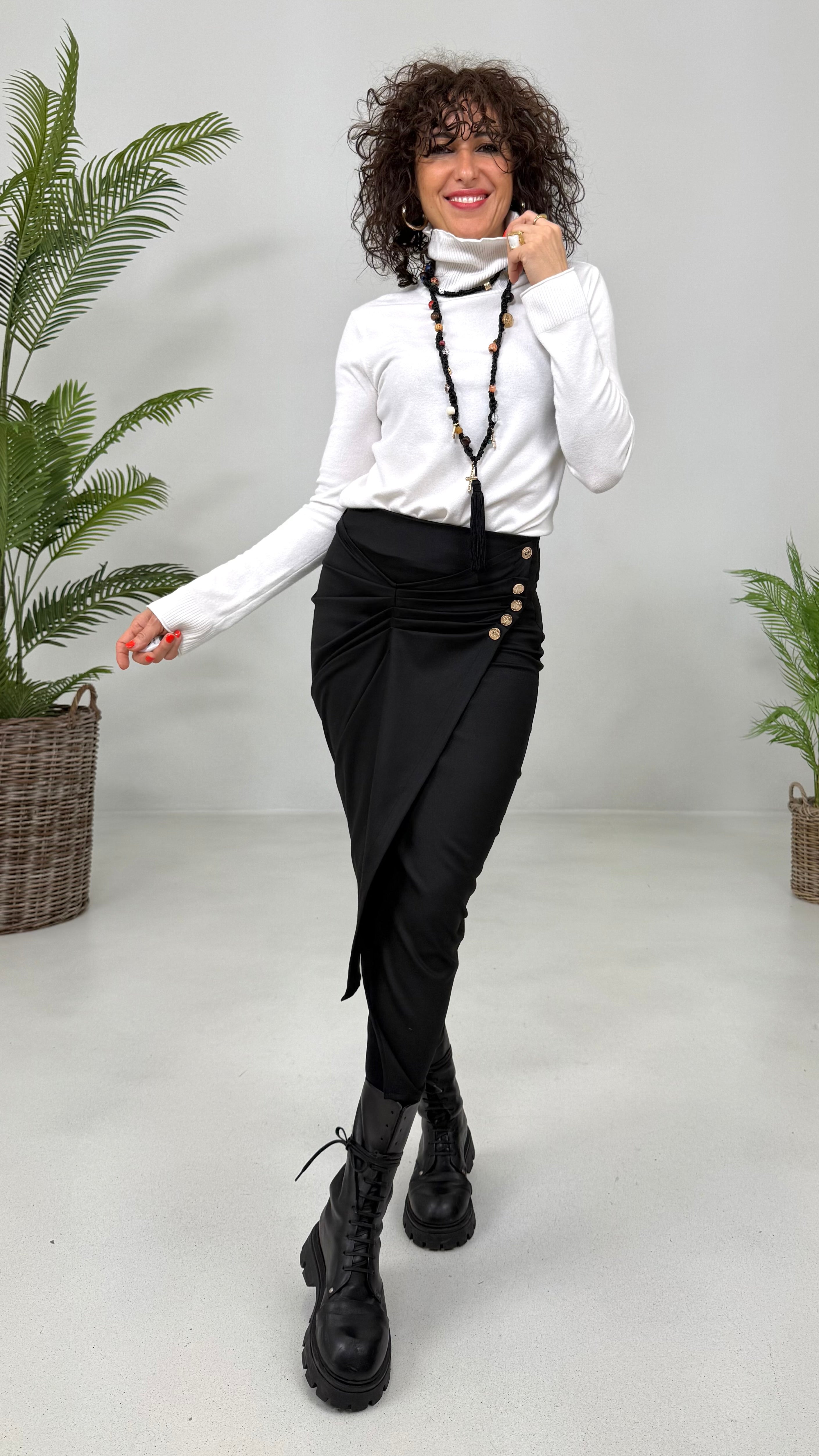 GONNA FINTO PORTAFOGLIO CON PIEGHE E BOTTONI IN FLANELLA CARDATA