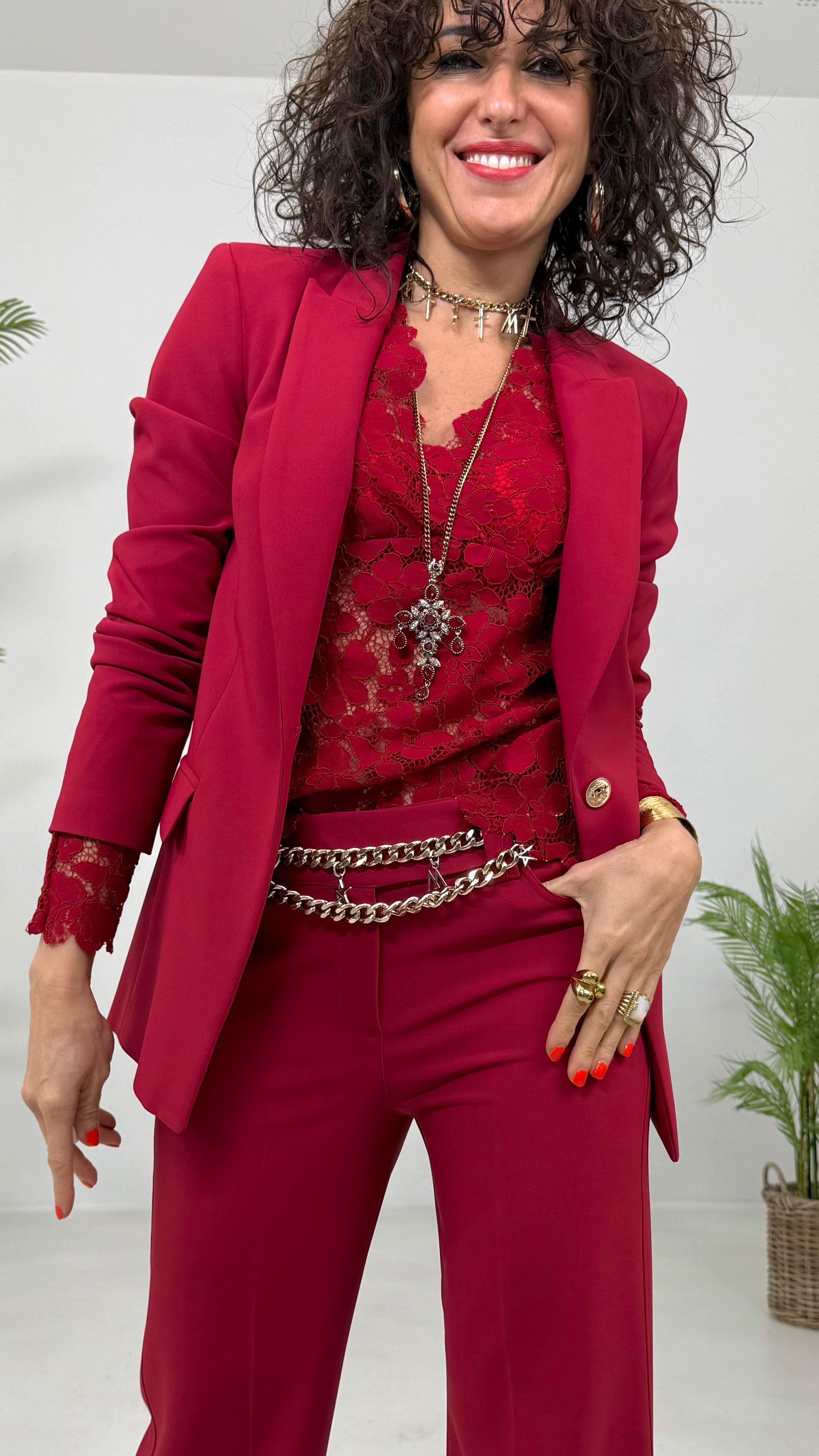 MAGLIA IN PIZZO CON MANICHE LUNGHE