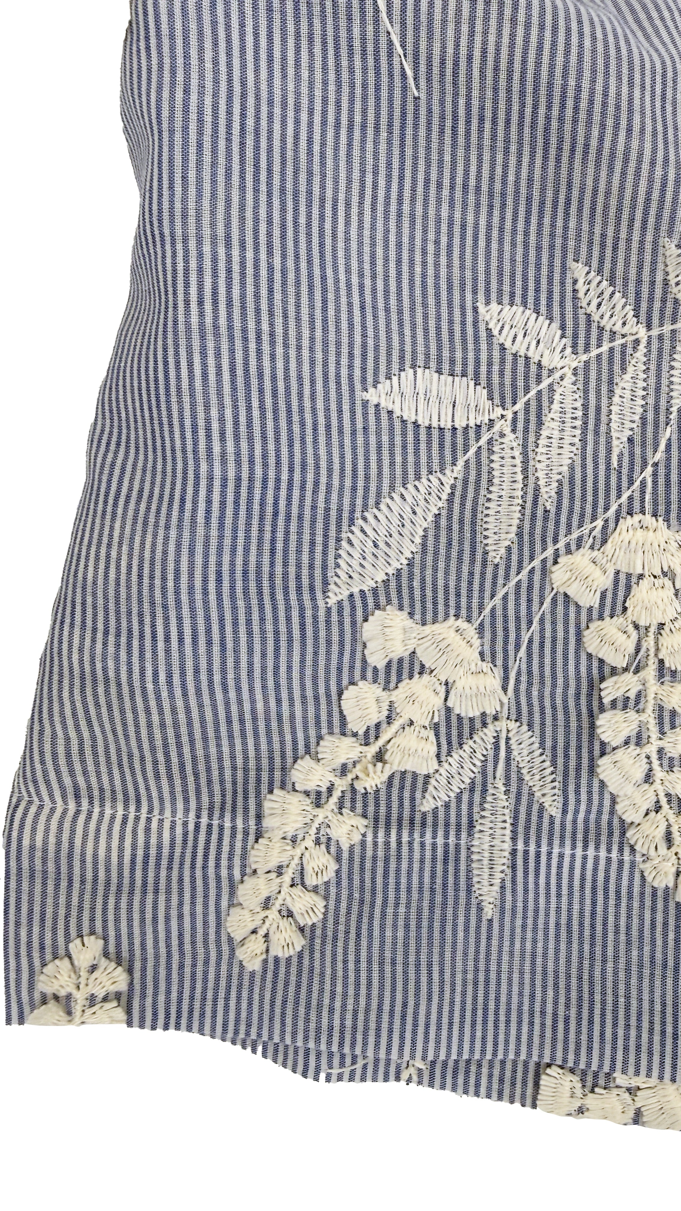 SHORTS IN MICRORIGA COTONE RICAMATO