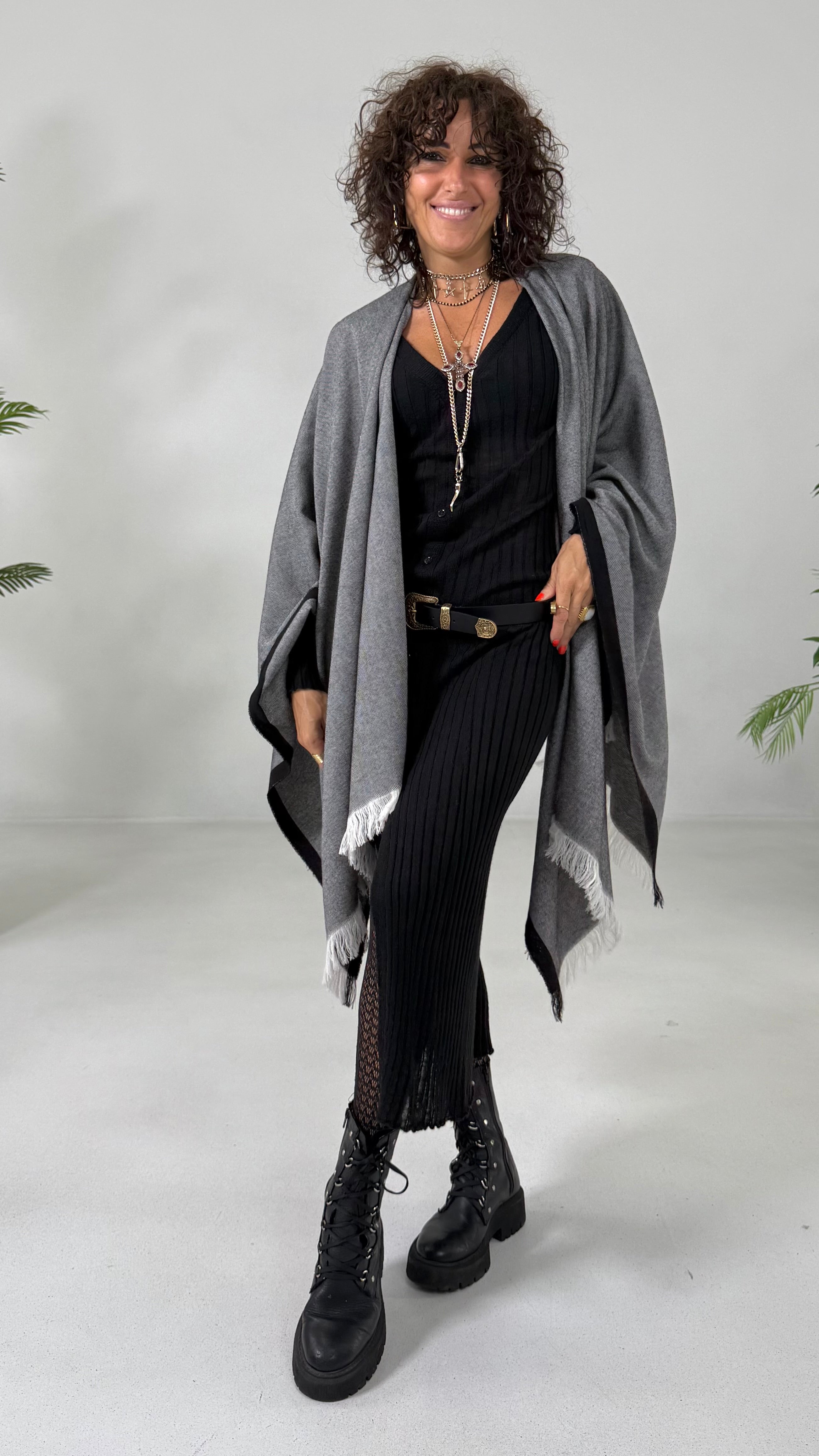 MANTELLA PONCHO COCCOLA