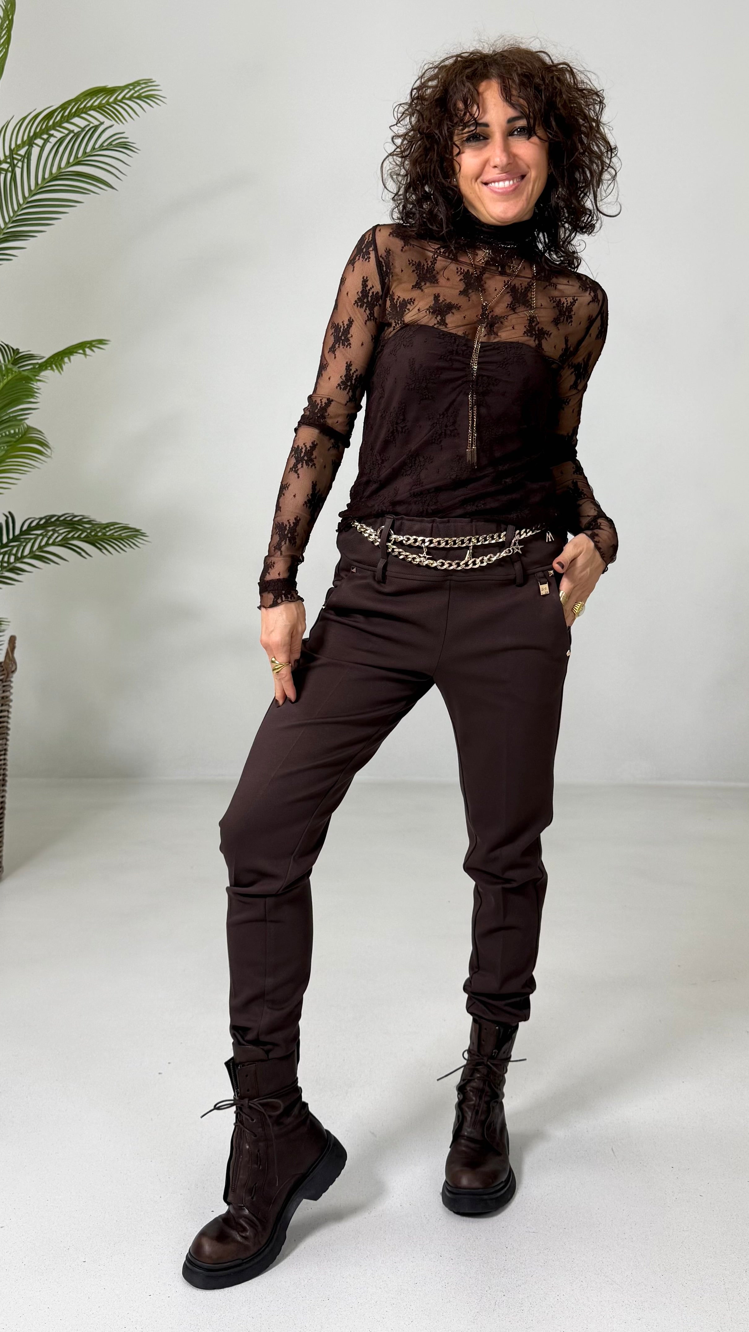 TWINSET CON LUPETTO IN PIZZO E TOP IN PUNTO MILANO LEGGERO