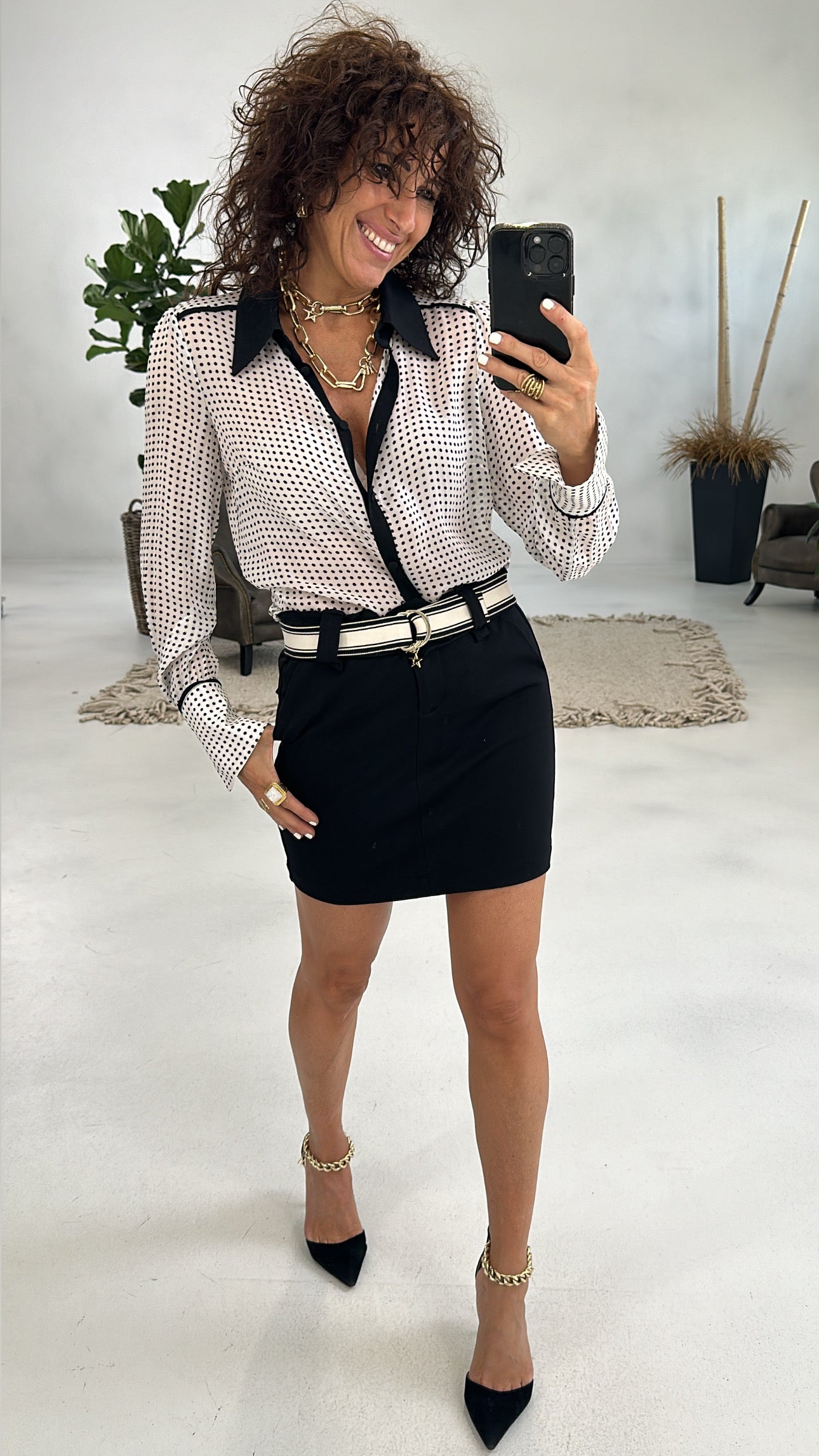 CAMICIA IN GEORGETTE A POIS CON BORDI IN CONTRASTO