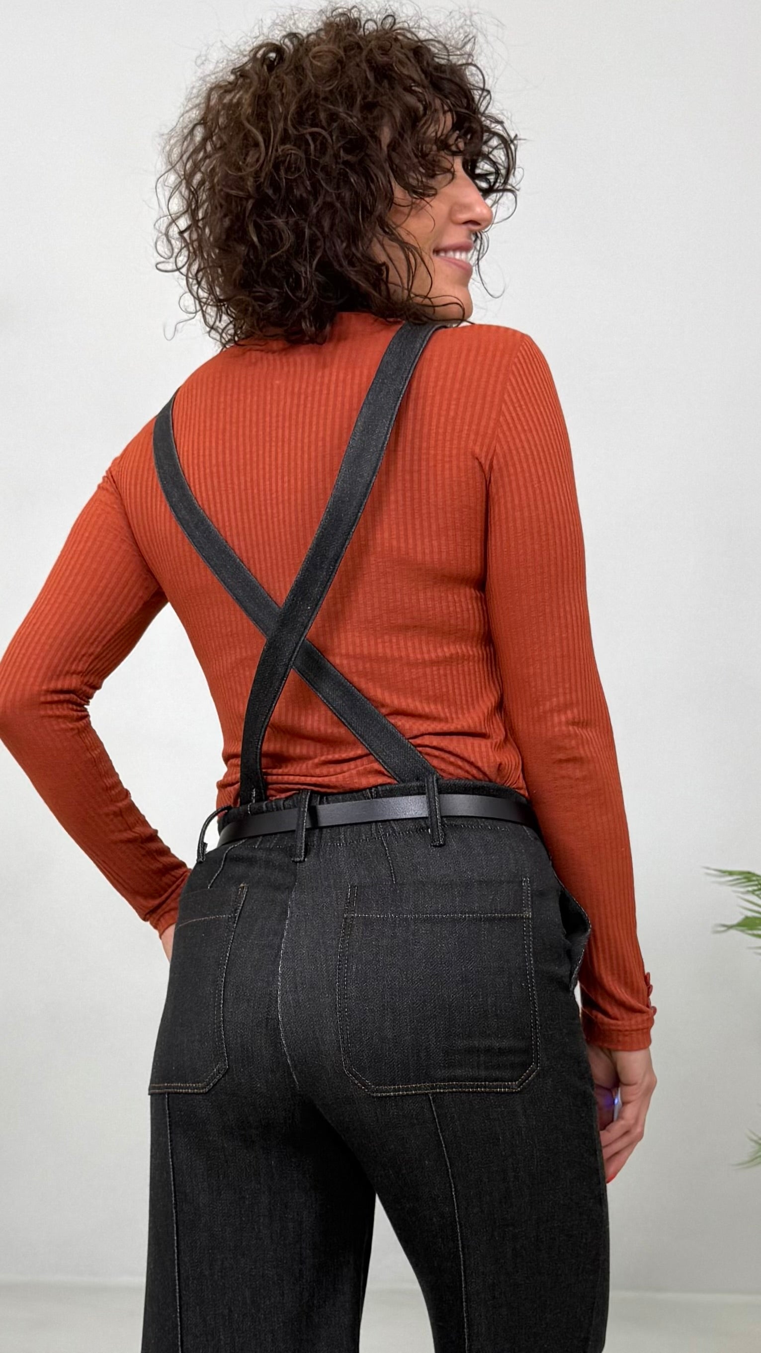 PETTORINA PER EFFETTO SALOPETTE IN MAGLIA TECNICA EFFETTO JEANS