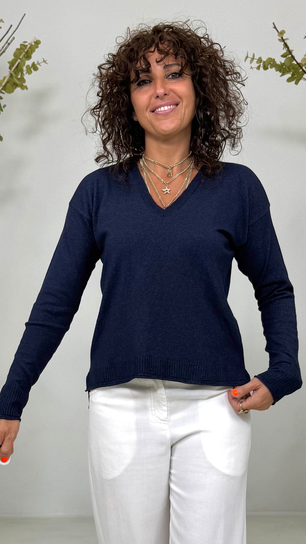 MAGLIA QUADRATA CON SCOLLO A V IN CALDA VISCOSA