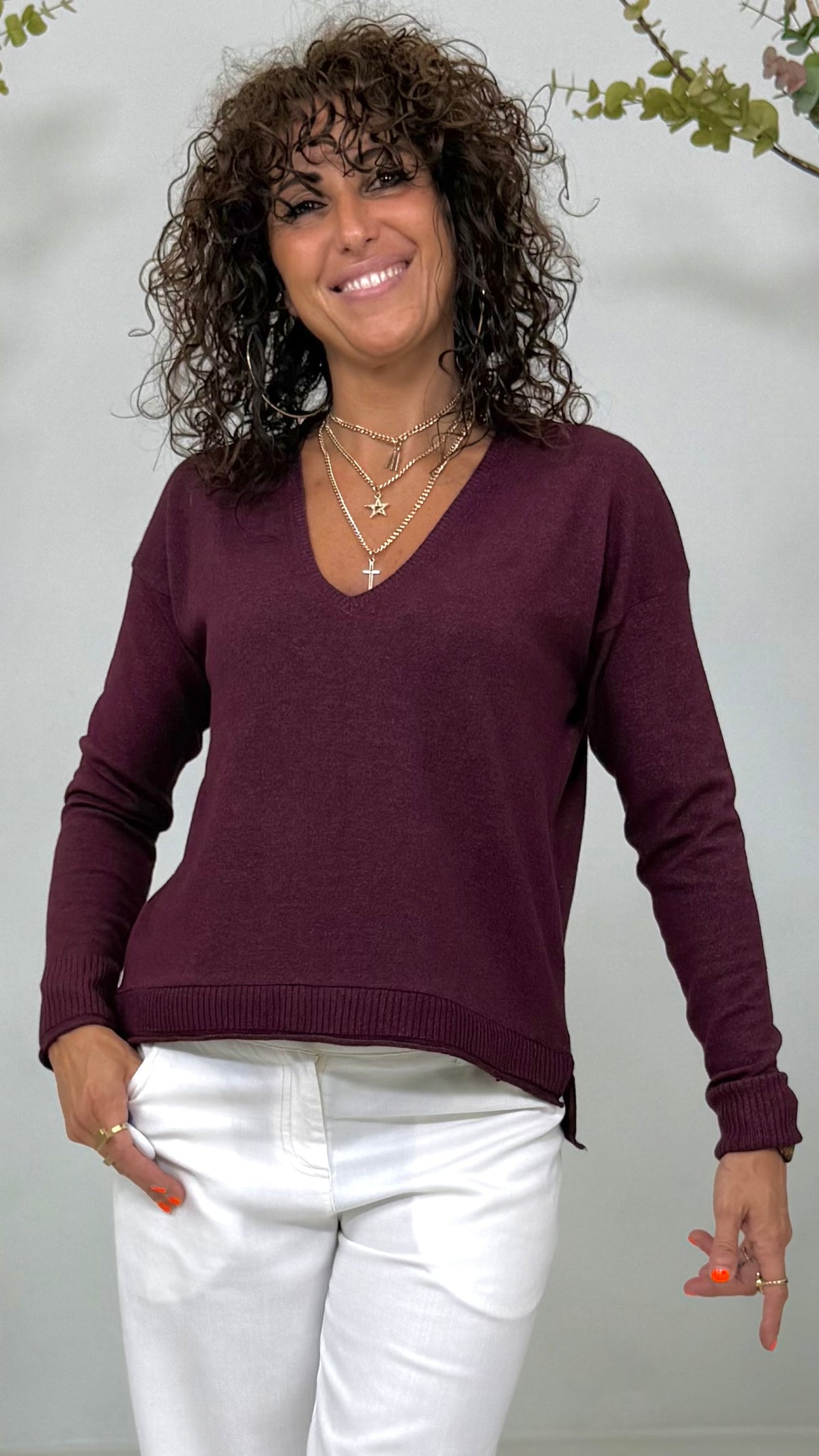 MAGLIA QUADRATA CON SCOLLO A V IN CALDA VISCOSA