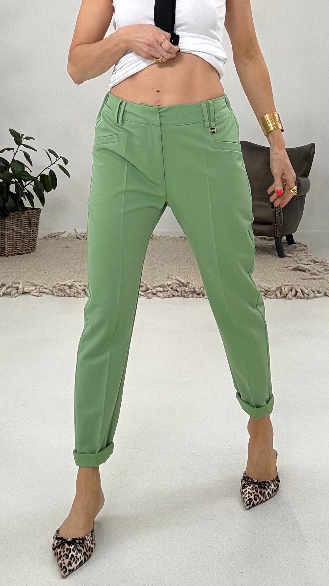 817 P25 VERDE FELCE BAGGY BASIC IN TESSUTO FLUIDO CONFORT
