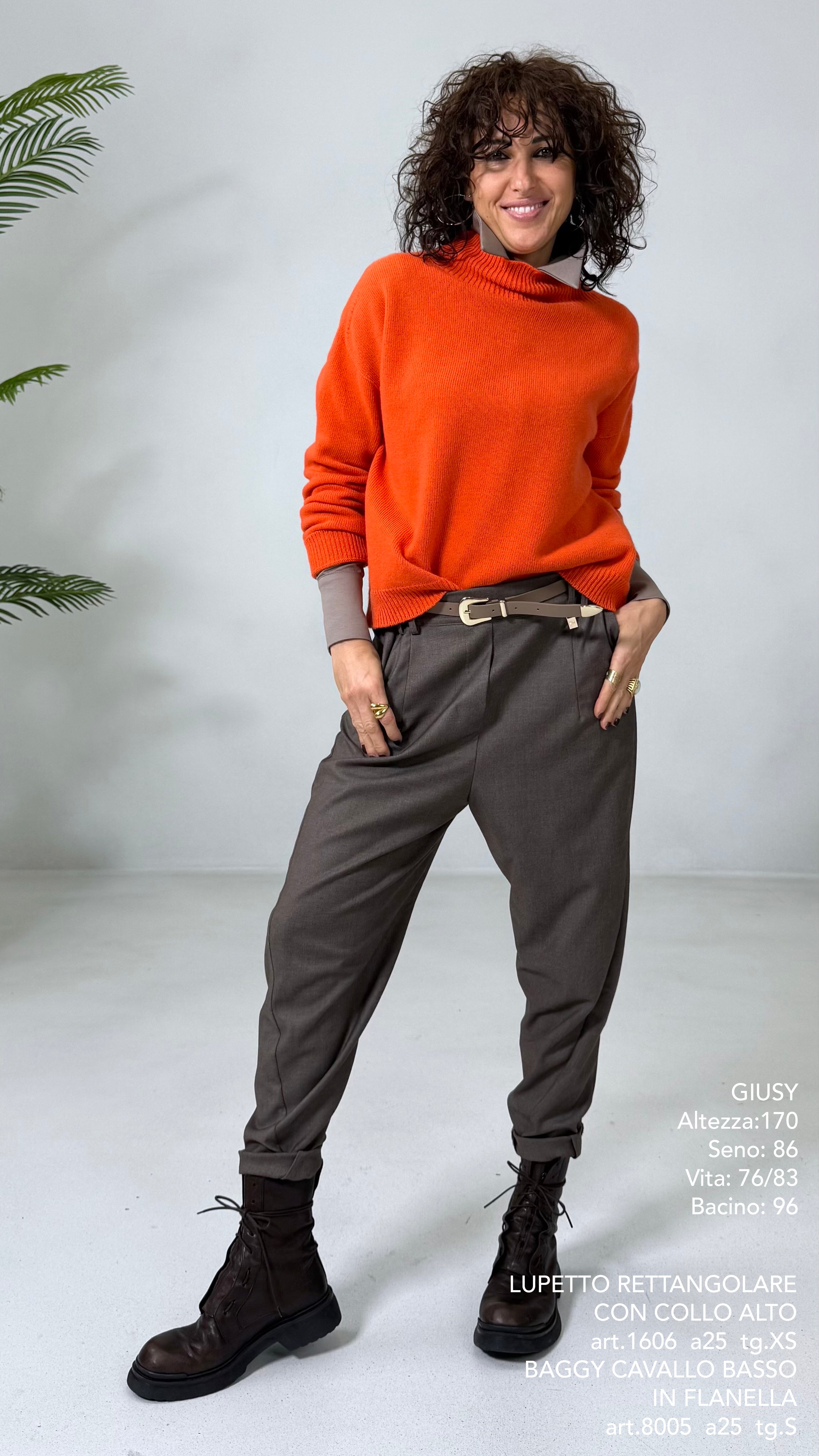 LUPETTO RETTANGOLARE IN LANA CARDATA