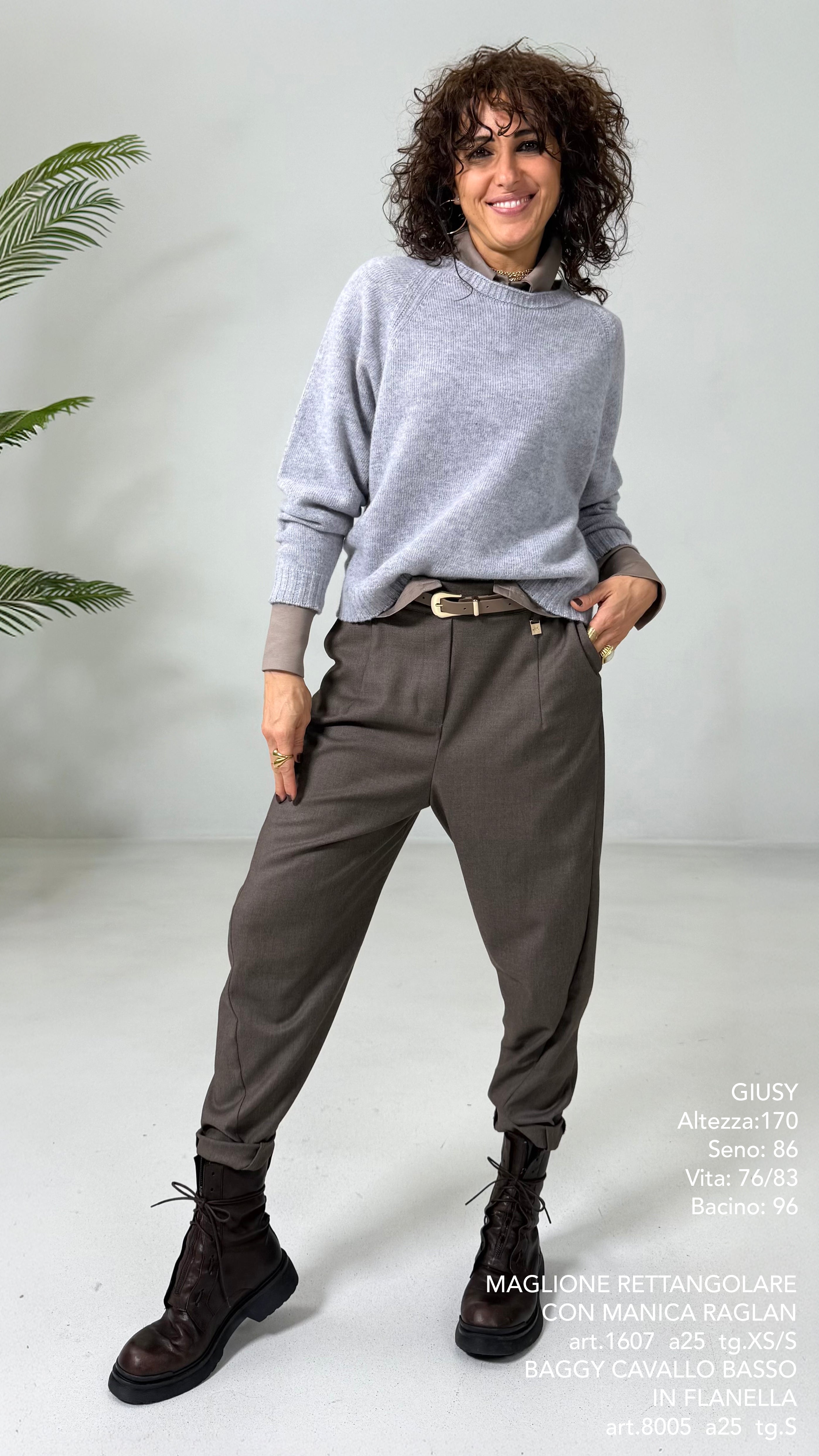 MAGLIONE RETTANGOLARE CON MANICA RAGLAN IN LANA CARDATA