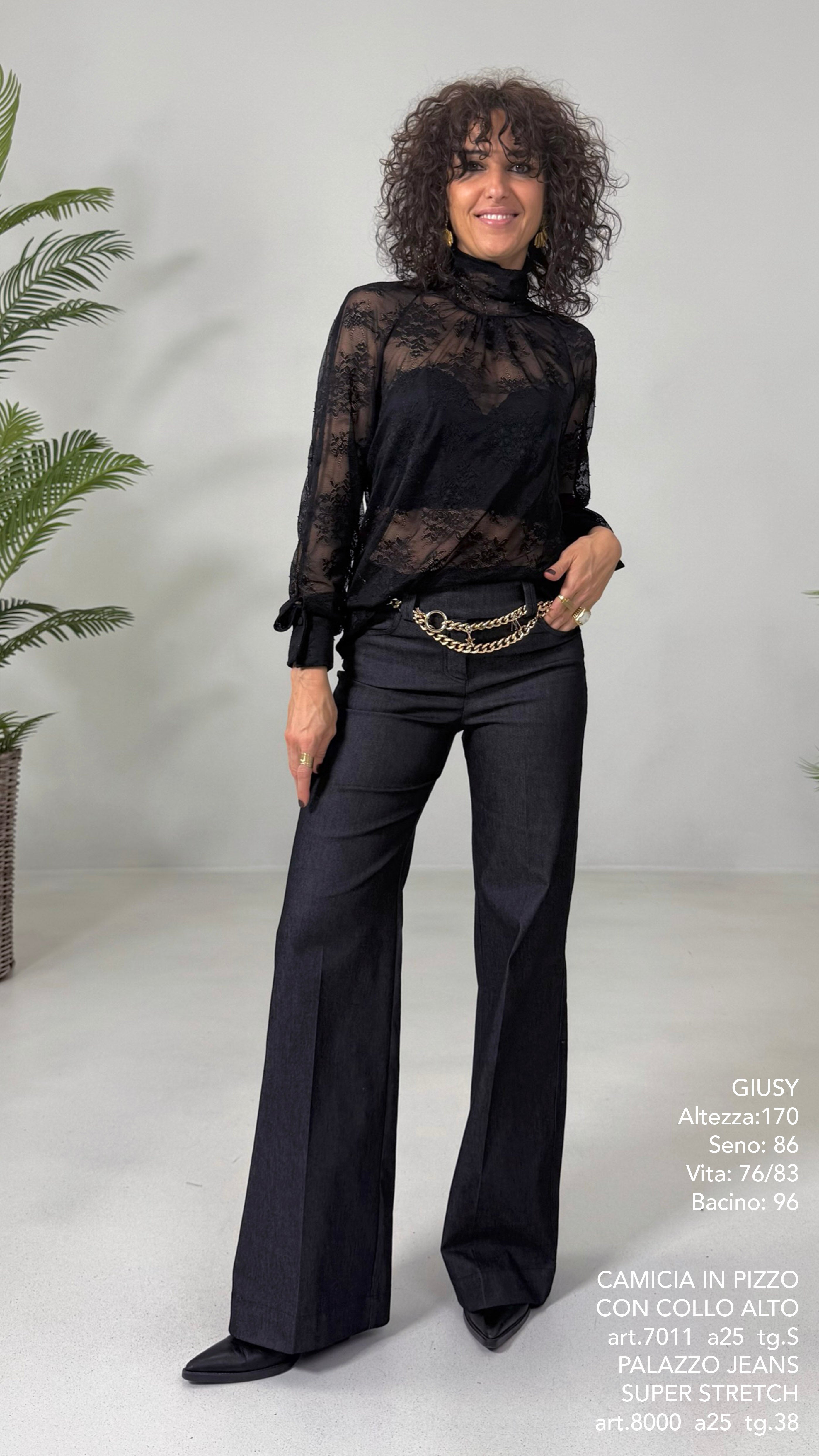CAMICIA IN PIZZO CON COLLO ALTO