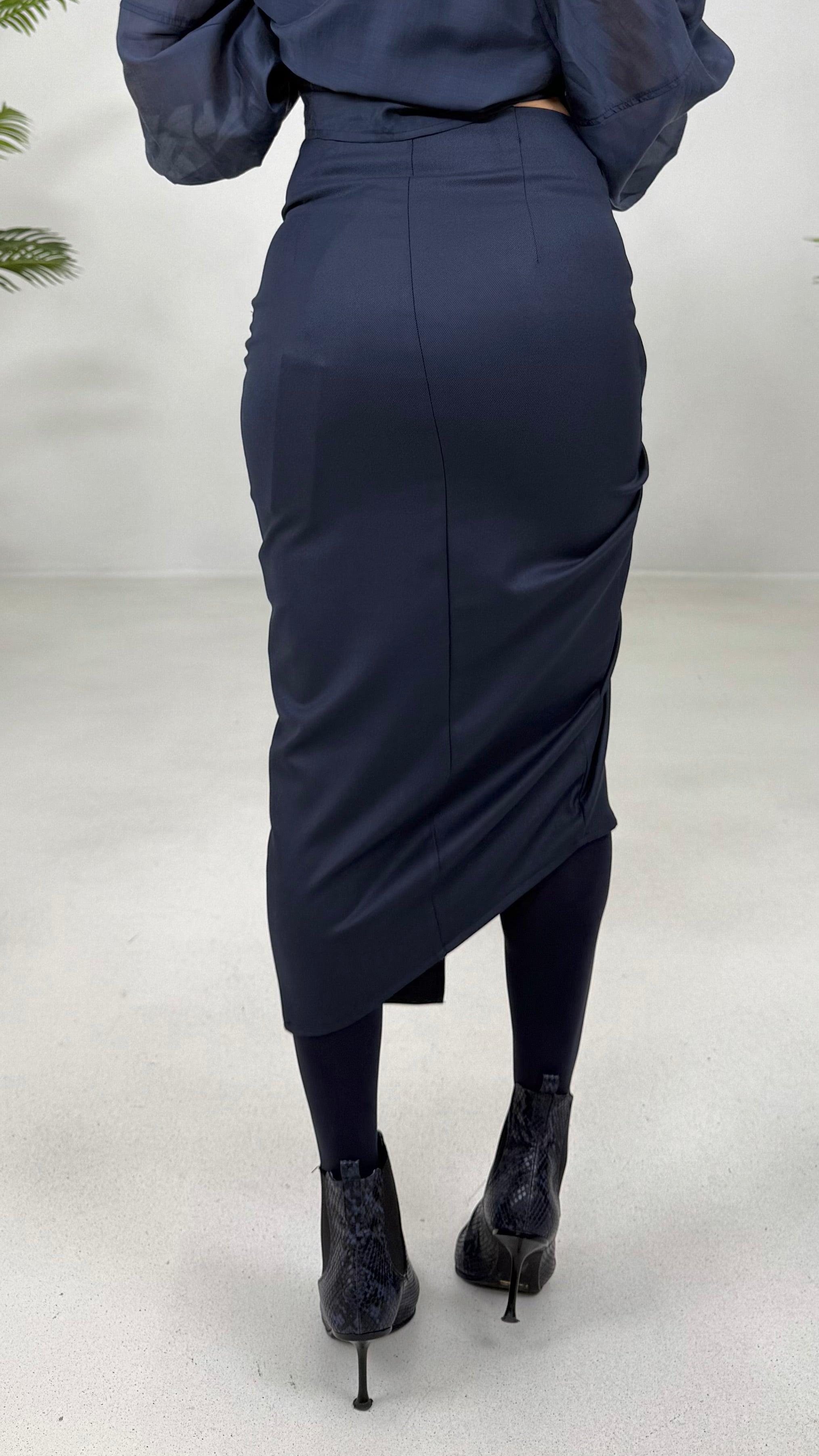 GONNA FINTO PORTAFOGLIO CON PIEGHE E BOTTONI IN FLANELLA CARDATA