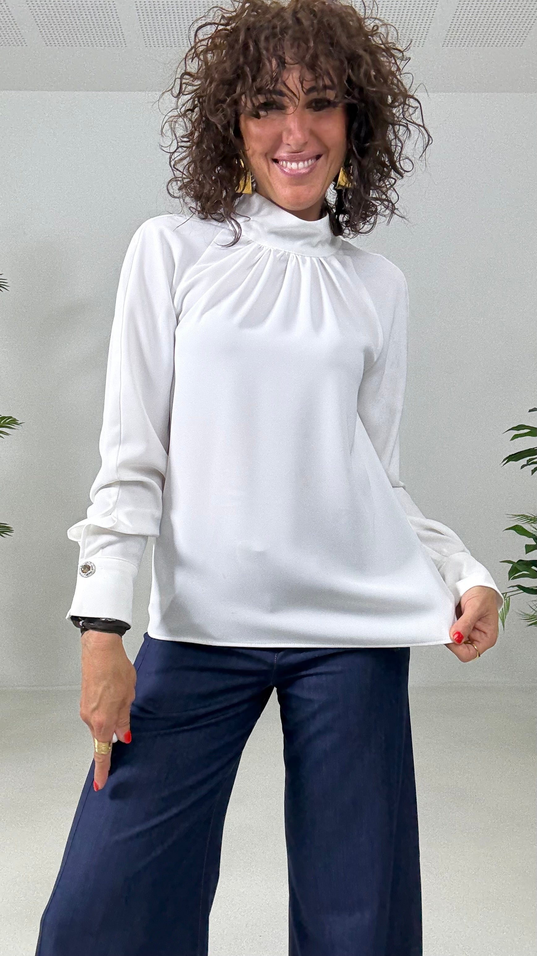 CAMICIA IN CADY FLUIDO COLLO ALTO CON ARRICCIO