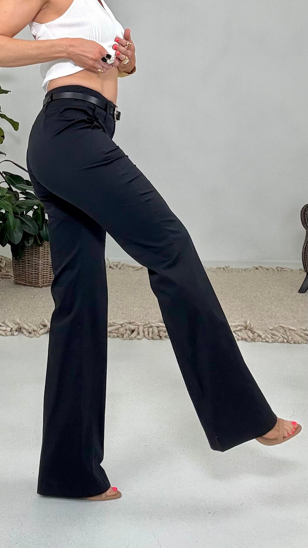 822 P25 NERO PANTALONE PALAZZO SVASATO AL FONDO IN PELLE D UOVO