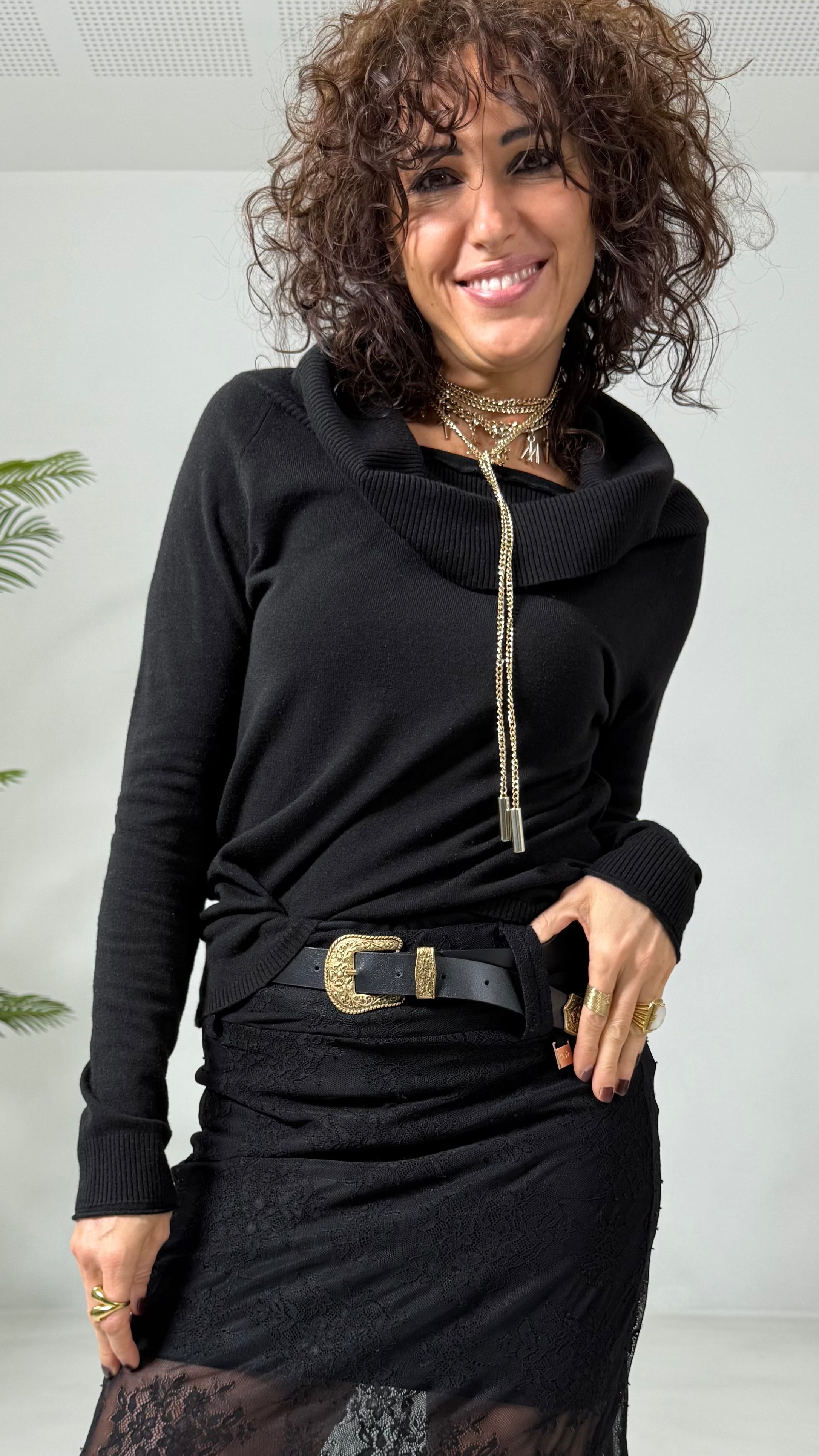 MAGLIA IN CALDA VISCOSA LINEA DRITTA COLLO SHIFFER