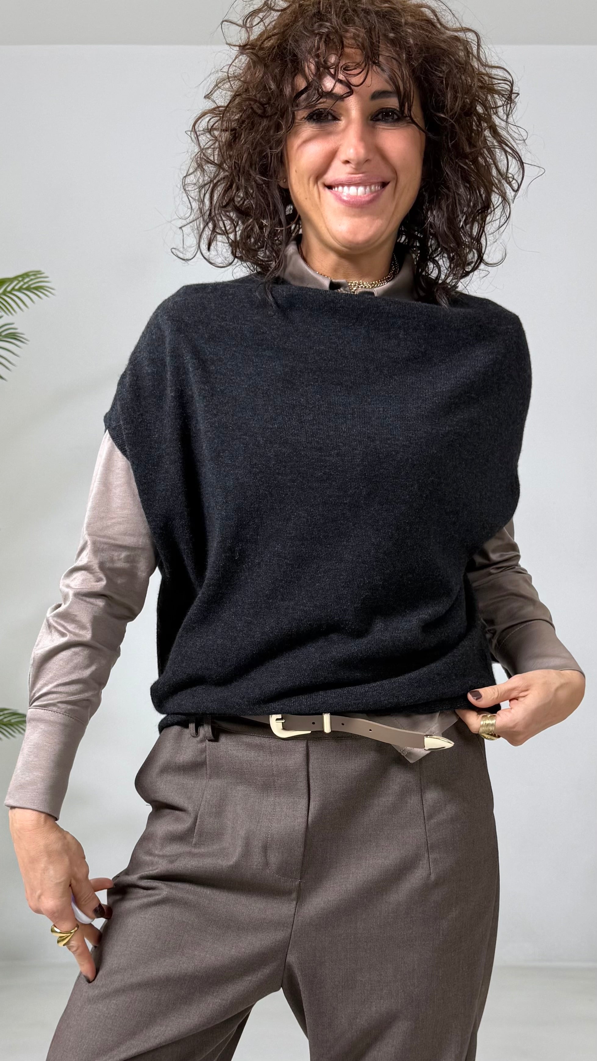 MAGLIA GILET CON MANICA SCESA IN MISTO CASHMERE