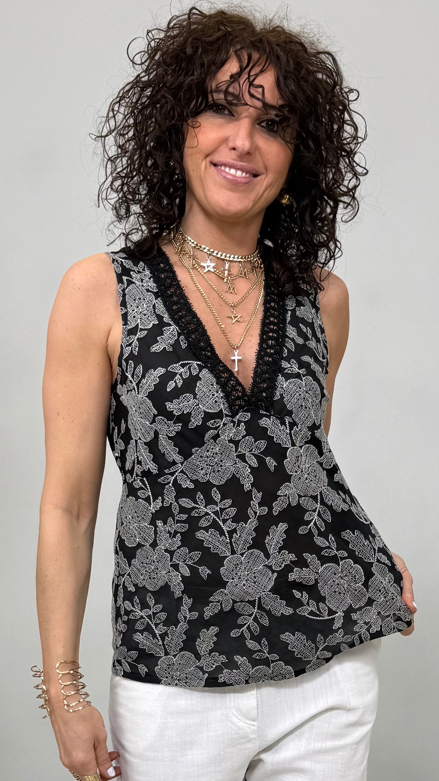 TOP IN VOILE RICAMATO CON PASSAMANERIA