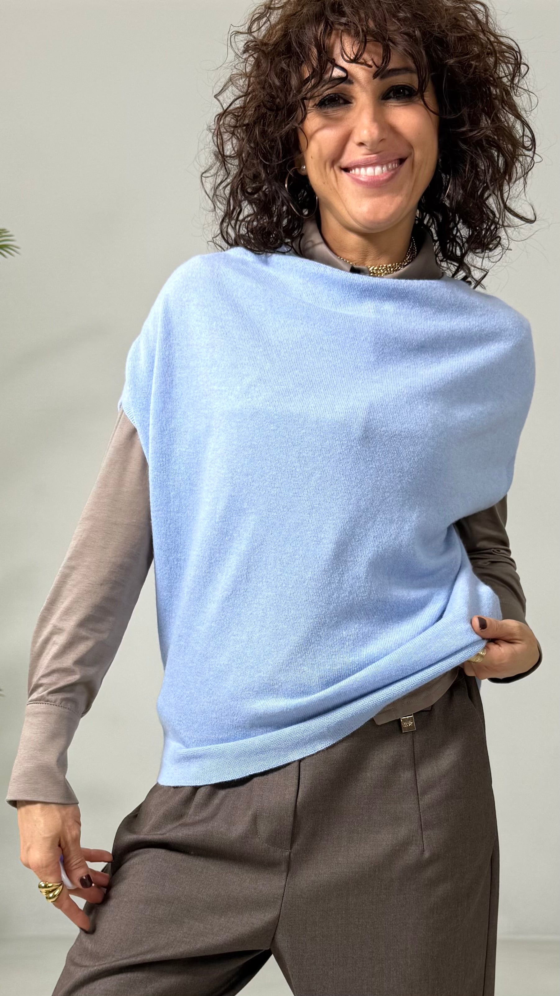 MAGLIA GILET CON MANICA SCESA IN MISTO CASHMERE